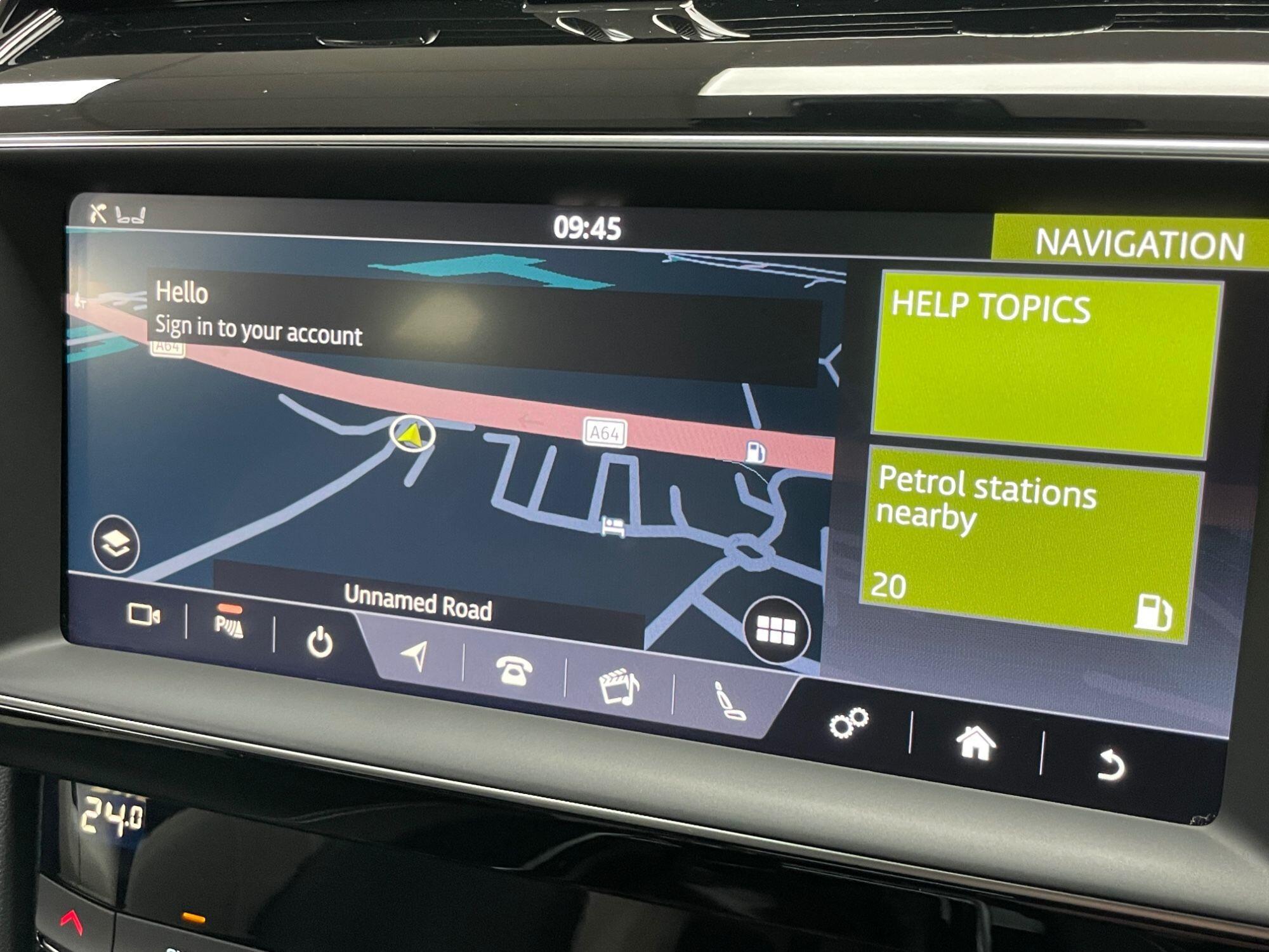 Jaguar F-Pace - Image 44