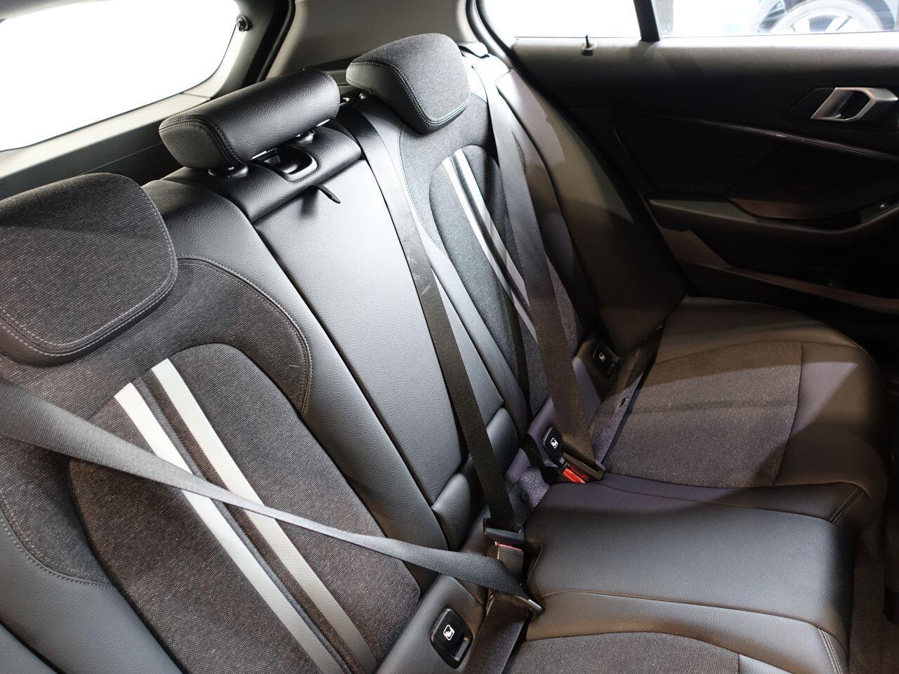 BMW 1 Series - Image 19