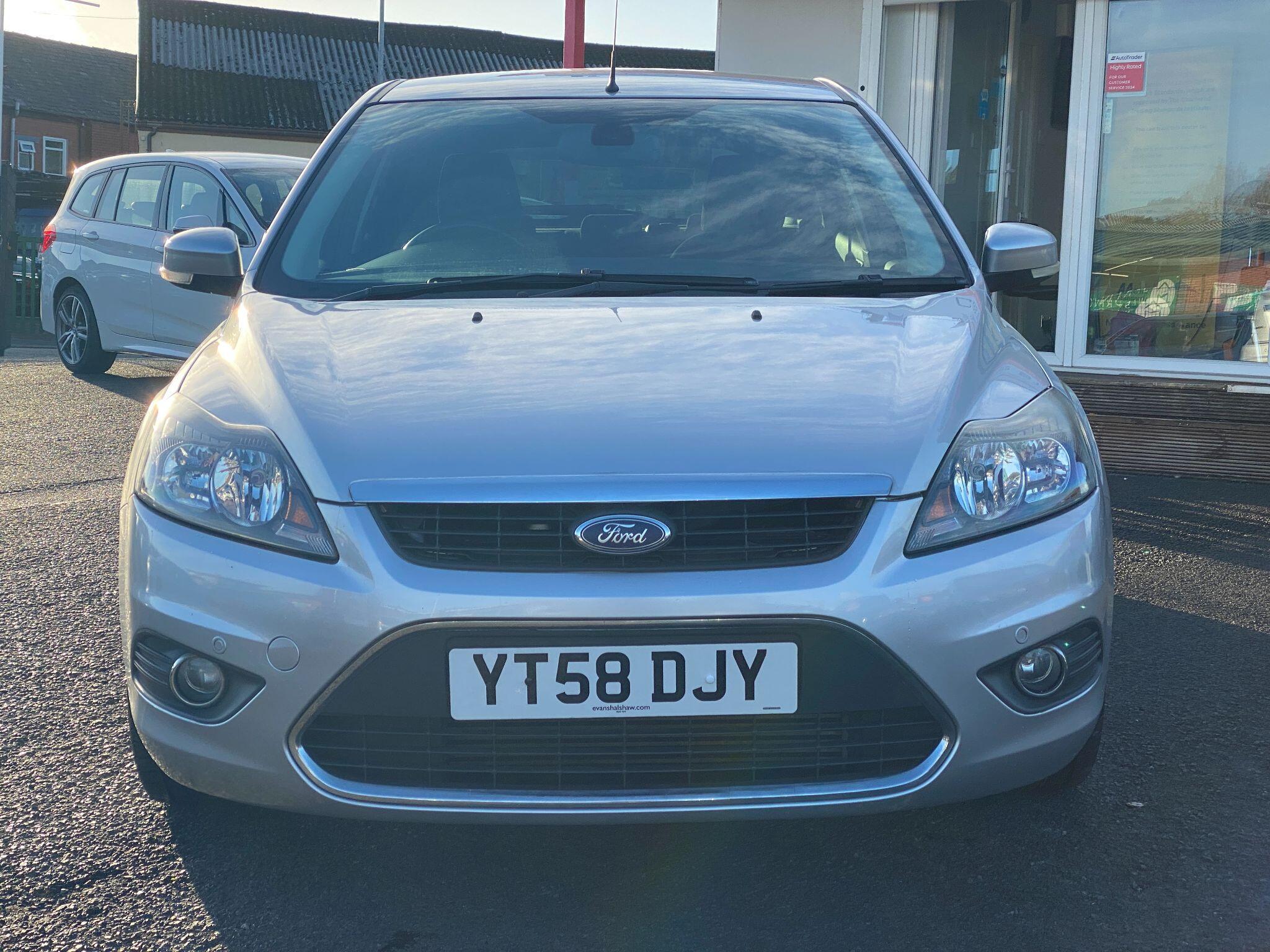 Ford Focus - Image 8