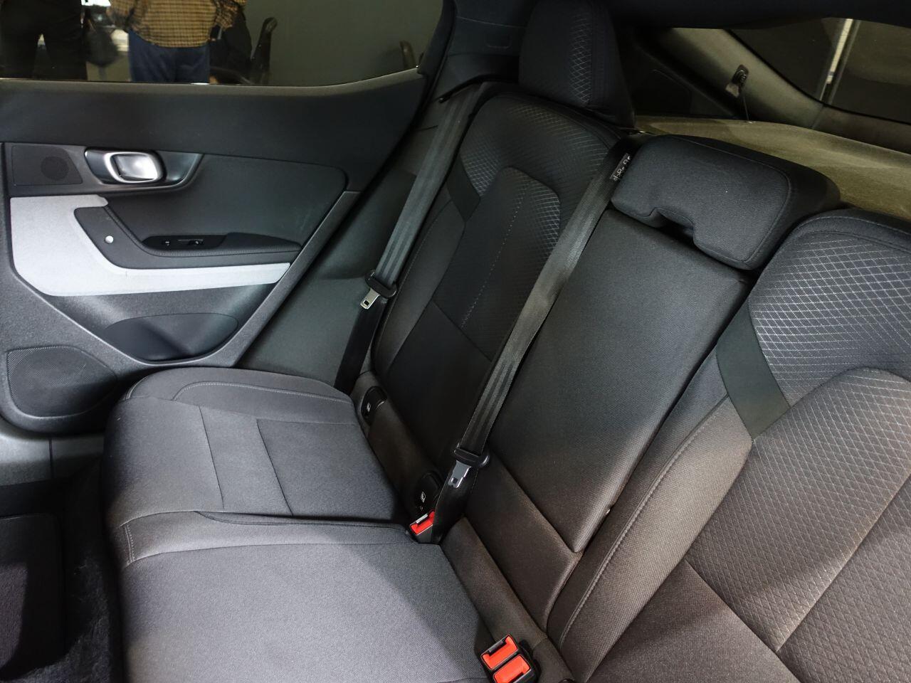 Polestar Polestar 2 - Image 17