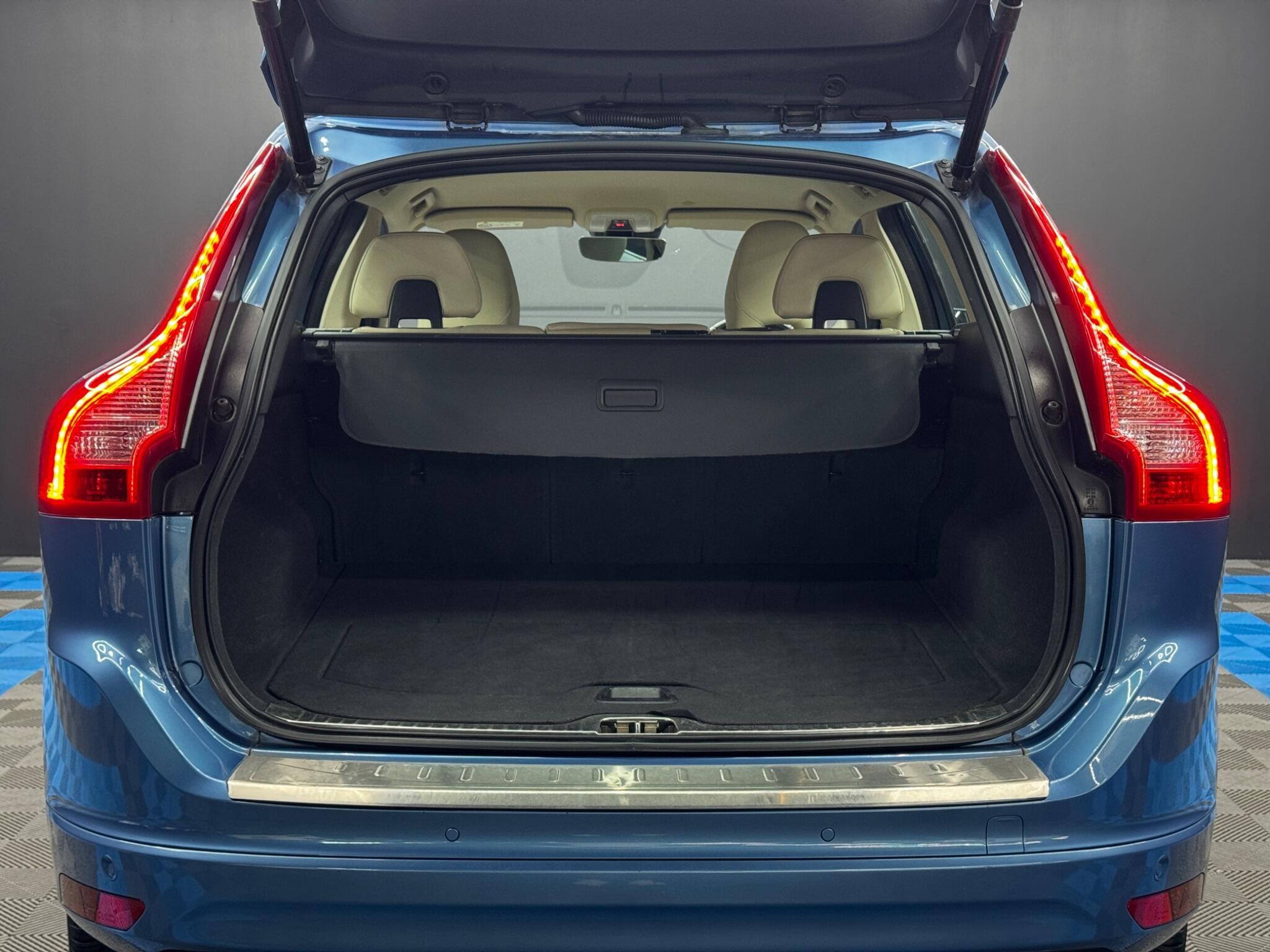 Volvo XC60 - Image 37