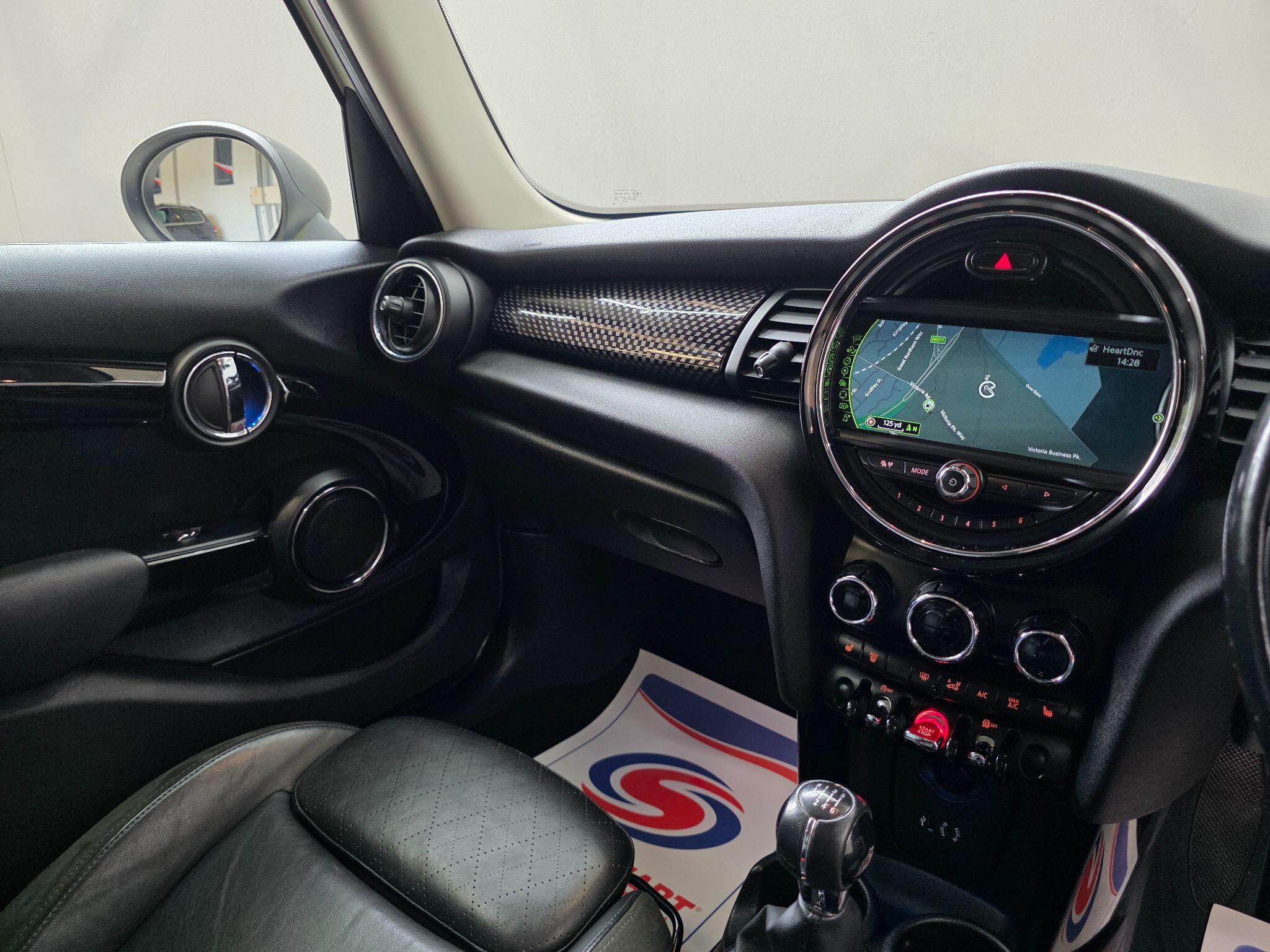 MINI Hatch - Image 16