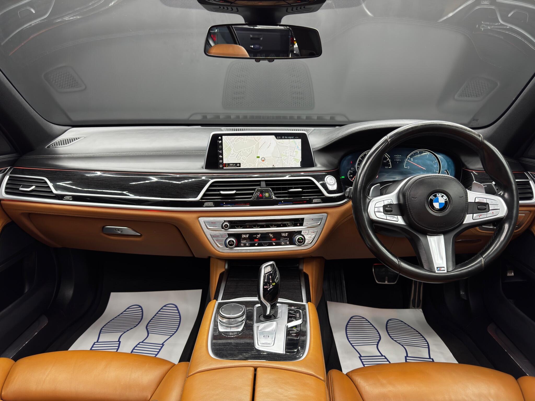 BMW 7 Series - Image 10