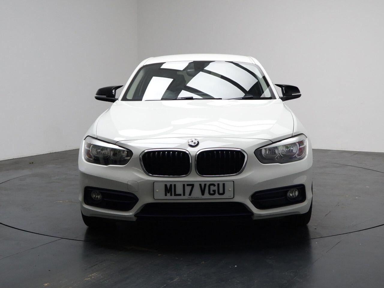 BMW 1 Series - Image 2