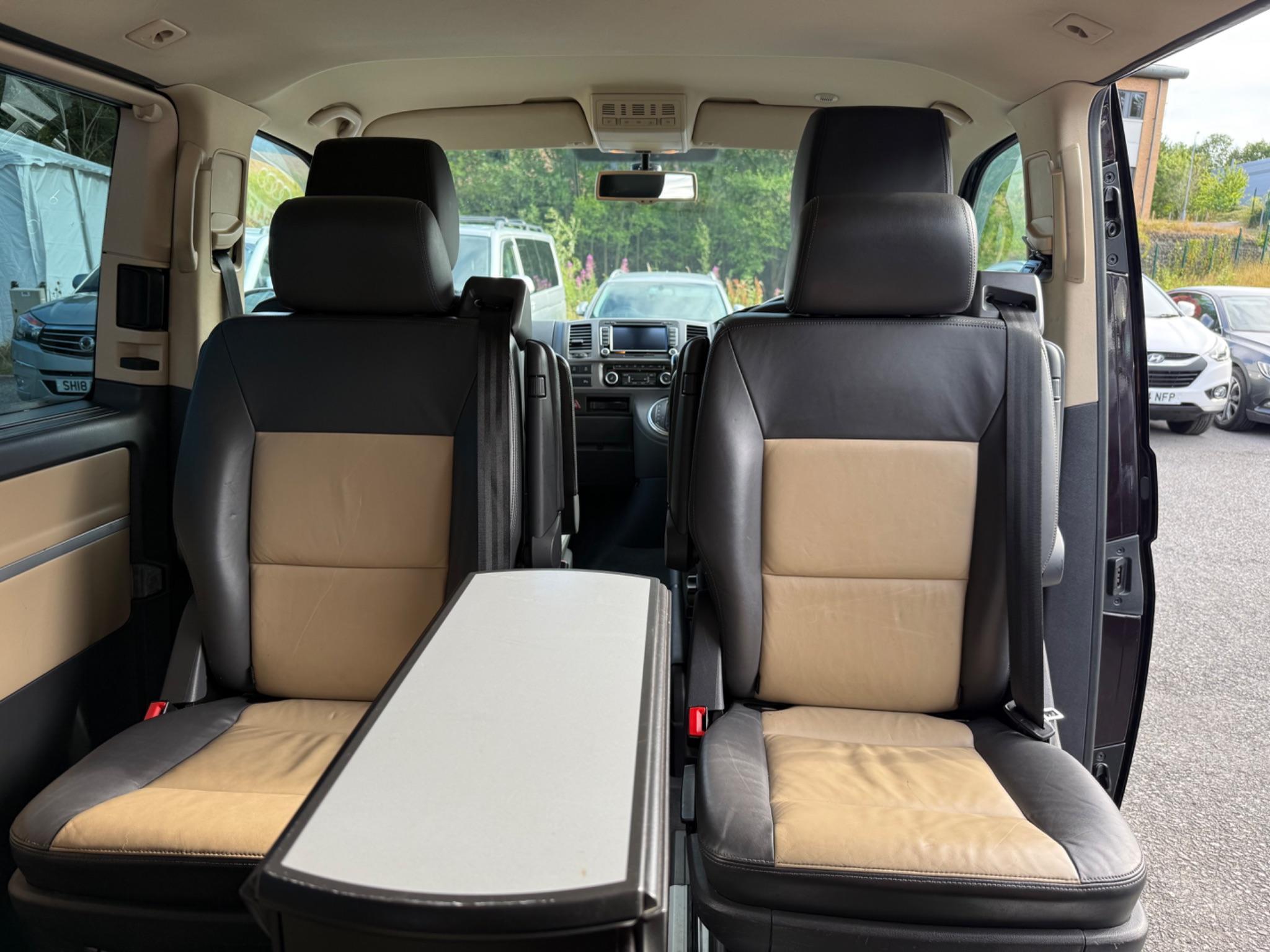 Volkswagen CARAVELLE - Image 24