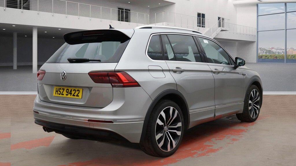 Volkswagen Tiguan - Image 6