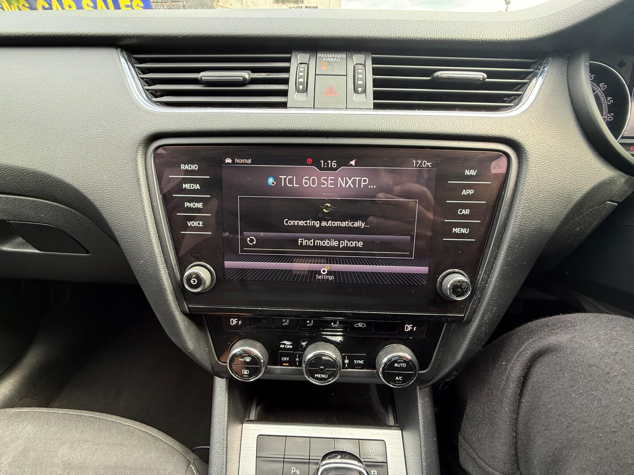Skoda Octavia - Image 9