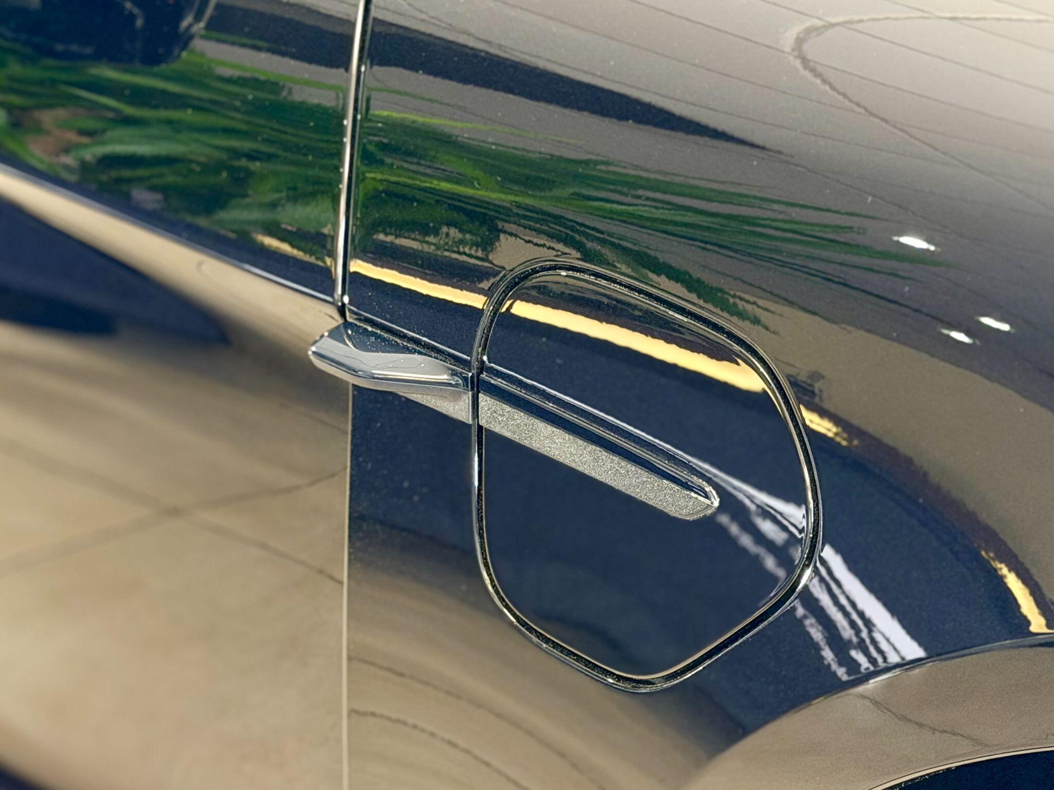 Porsche Taycan - Image 7
