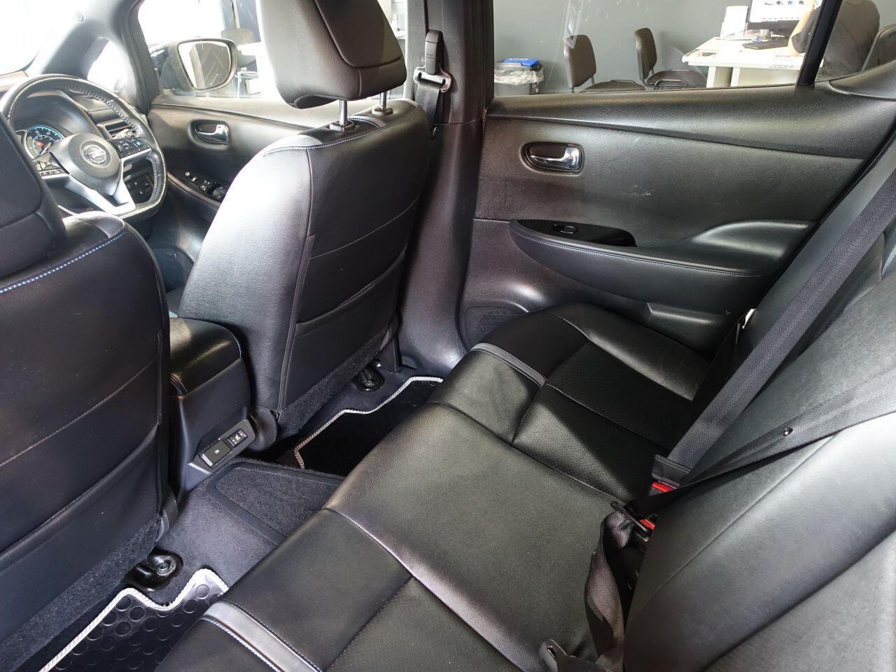 Nissan Leaf - Image 16