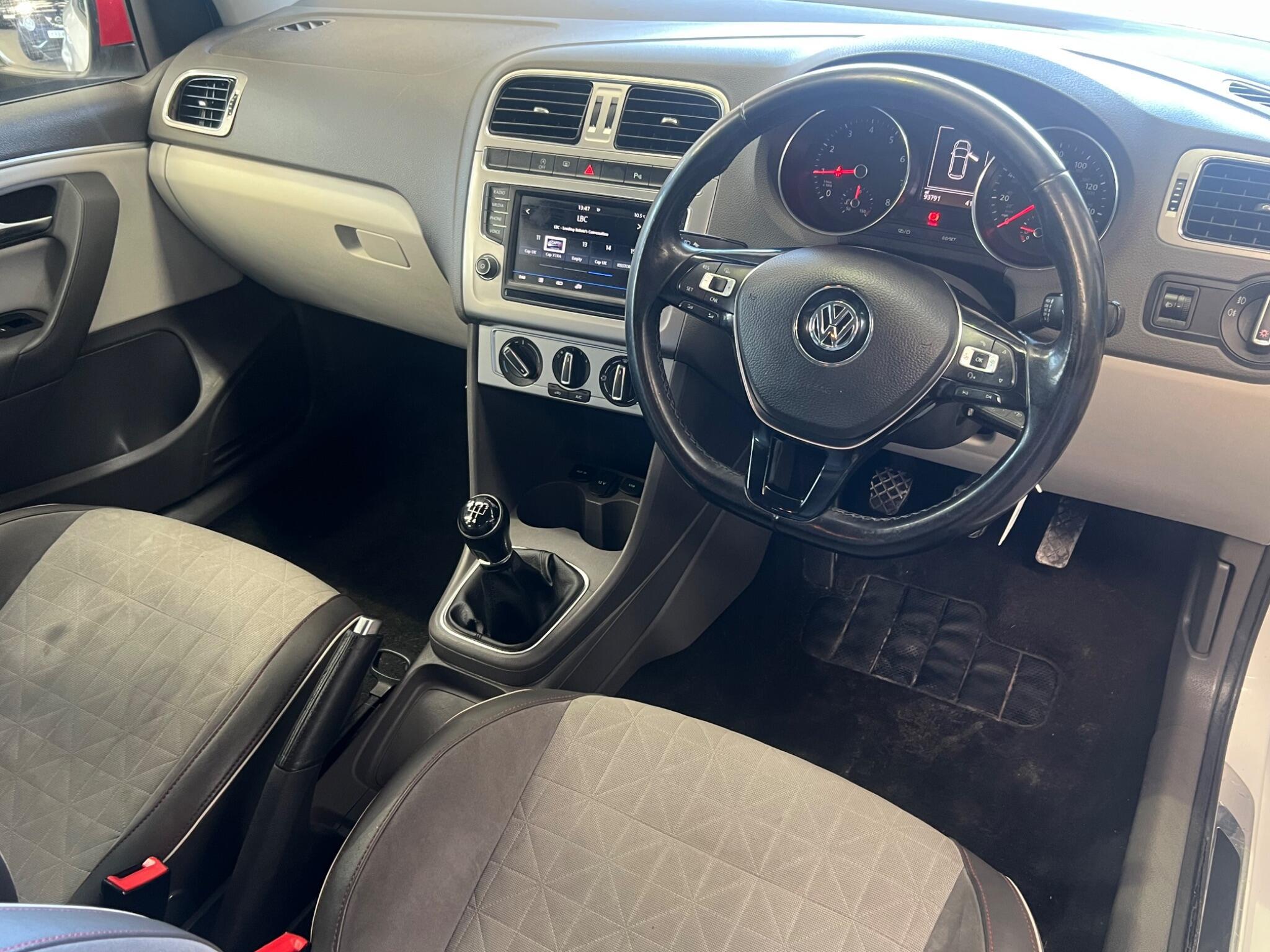 Volkswagen Polo - Image 25