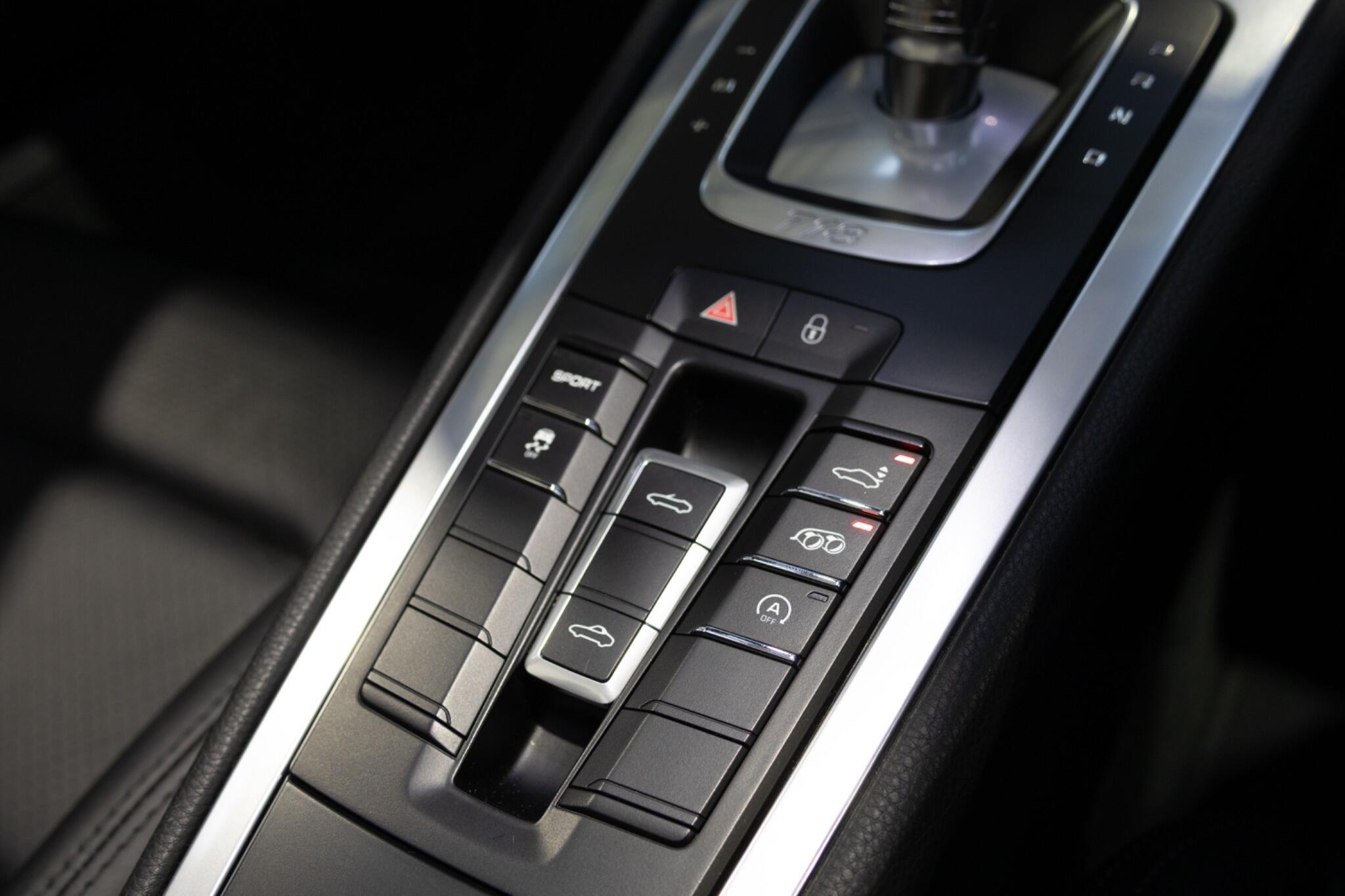 Porsche 718 Boxster - Image 21