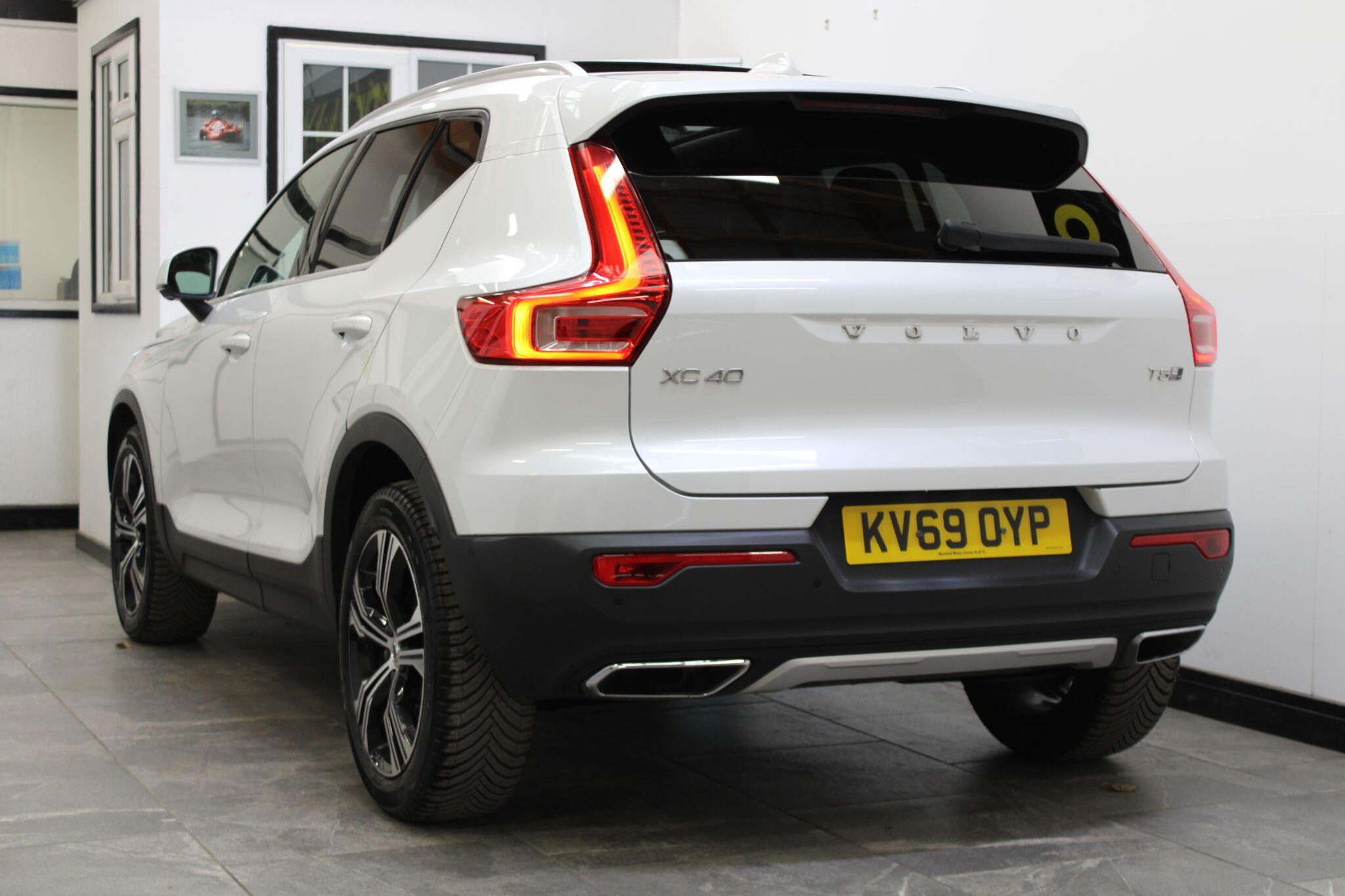 Volvo XC40 - Image 17