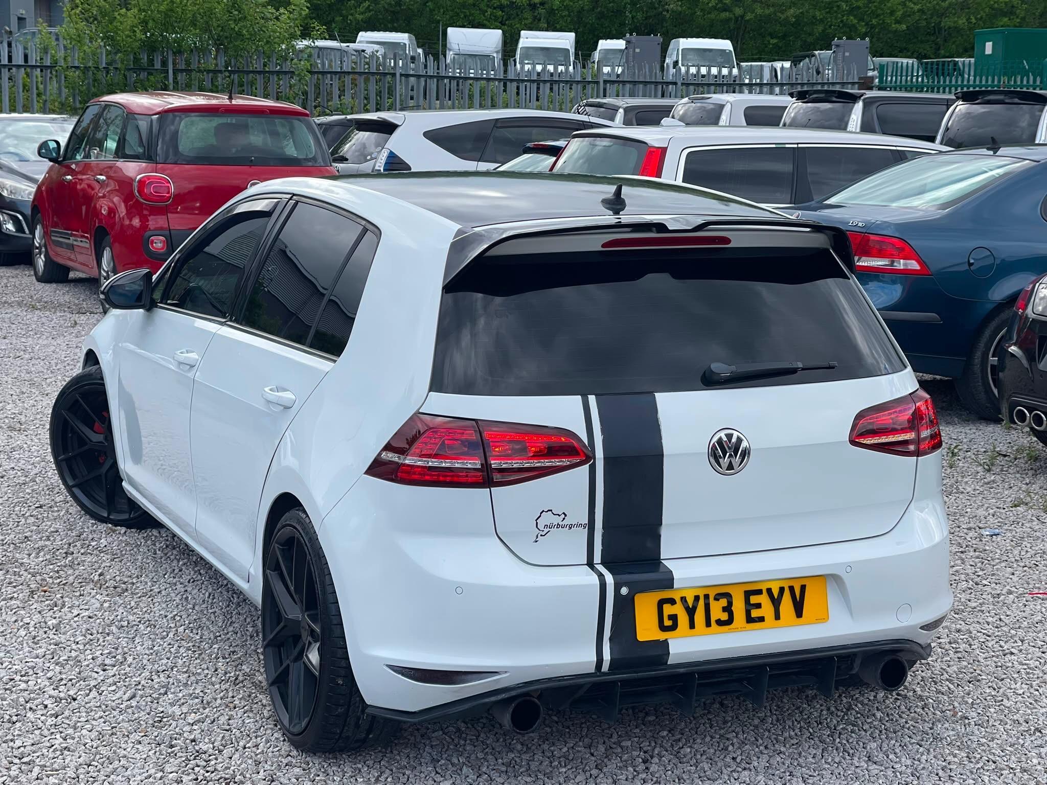 Volkswagen Golf - Image 5