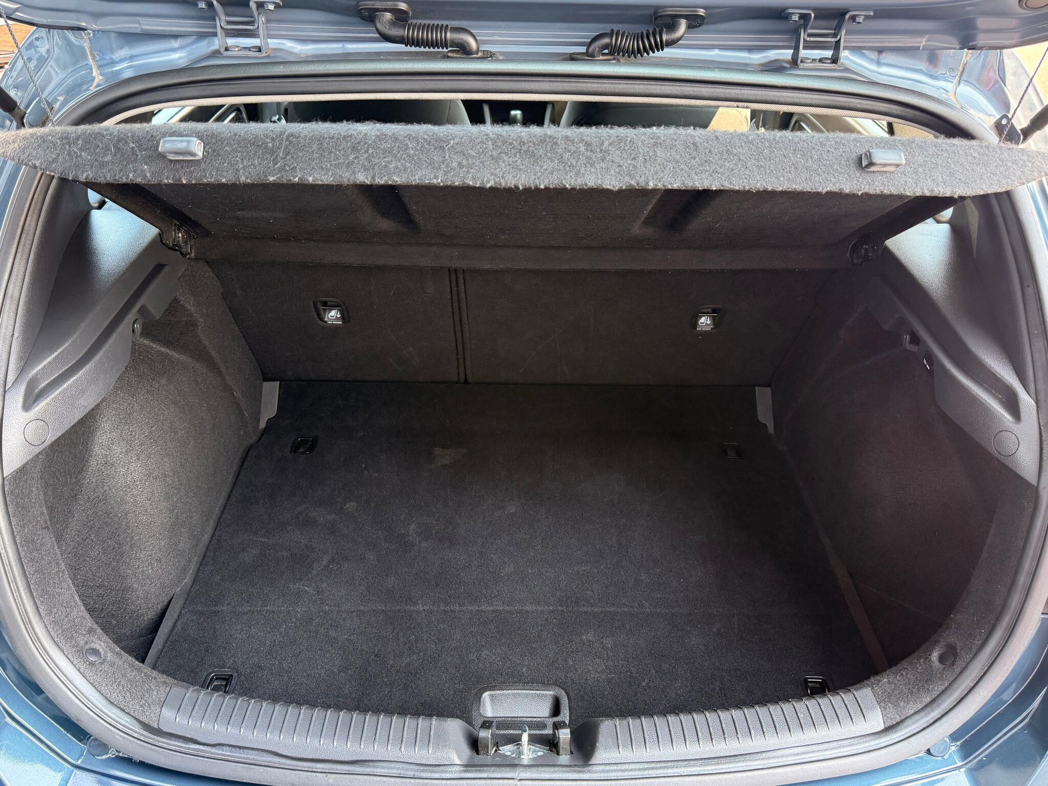 Hyundai i30 - Image 9