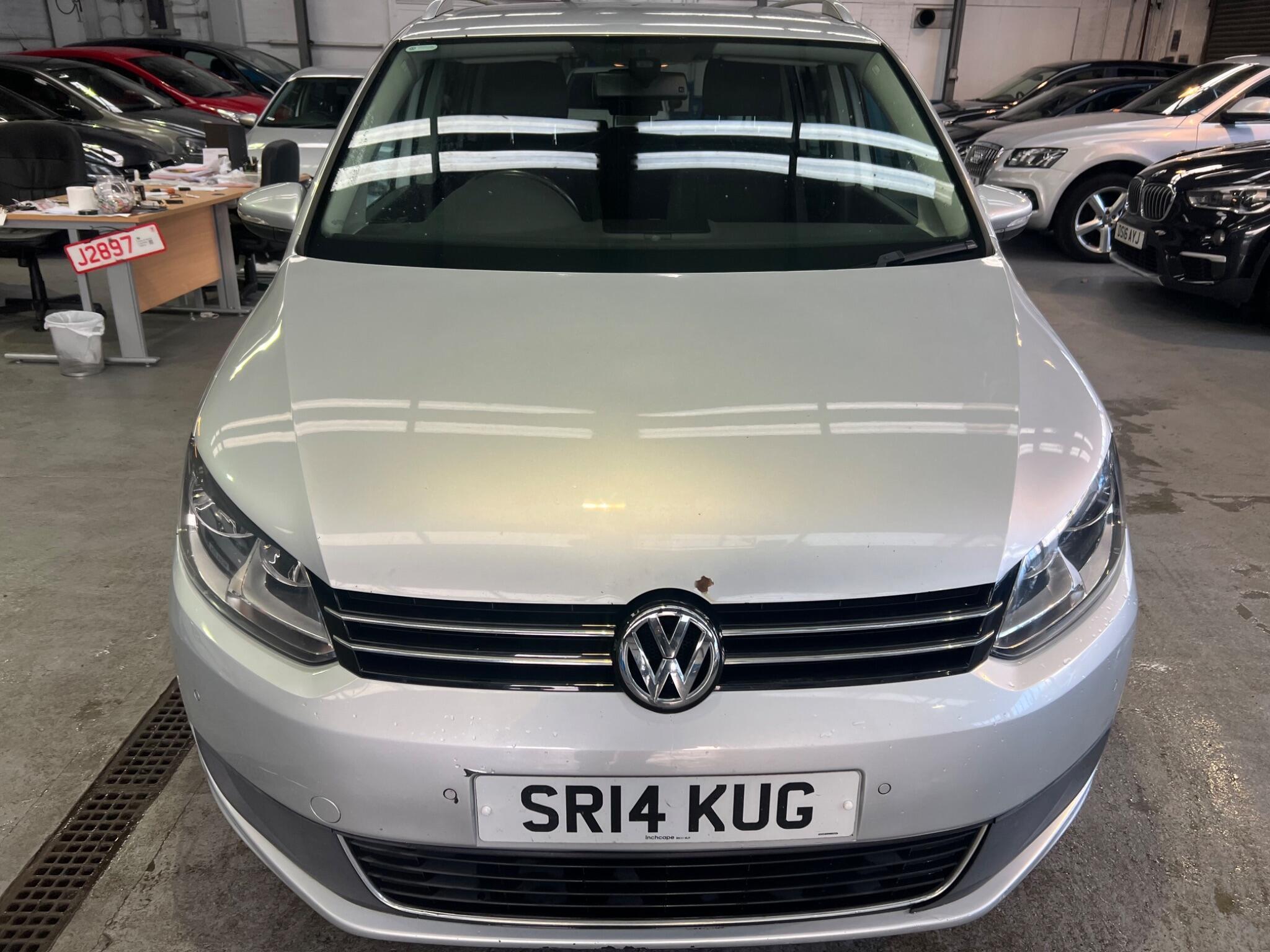 Volkswagen Touran - Image 7