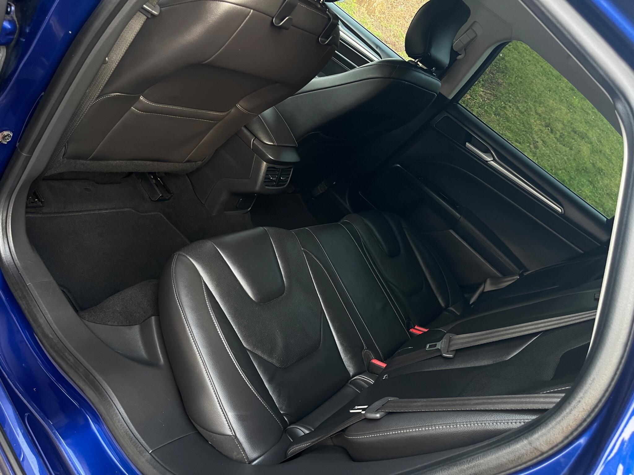 Ford Mondeo - Image 31