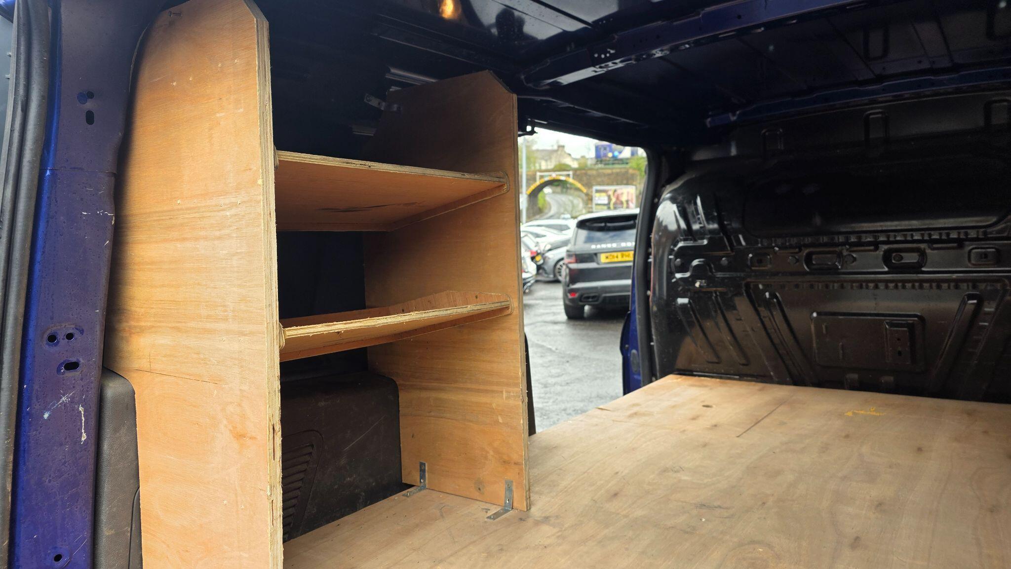 Ford Transit Connect - Image 21