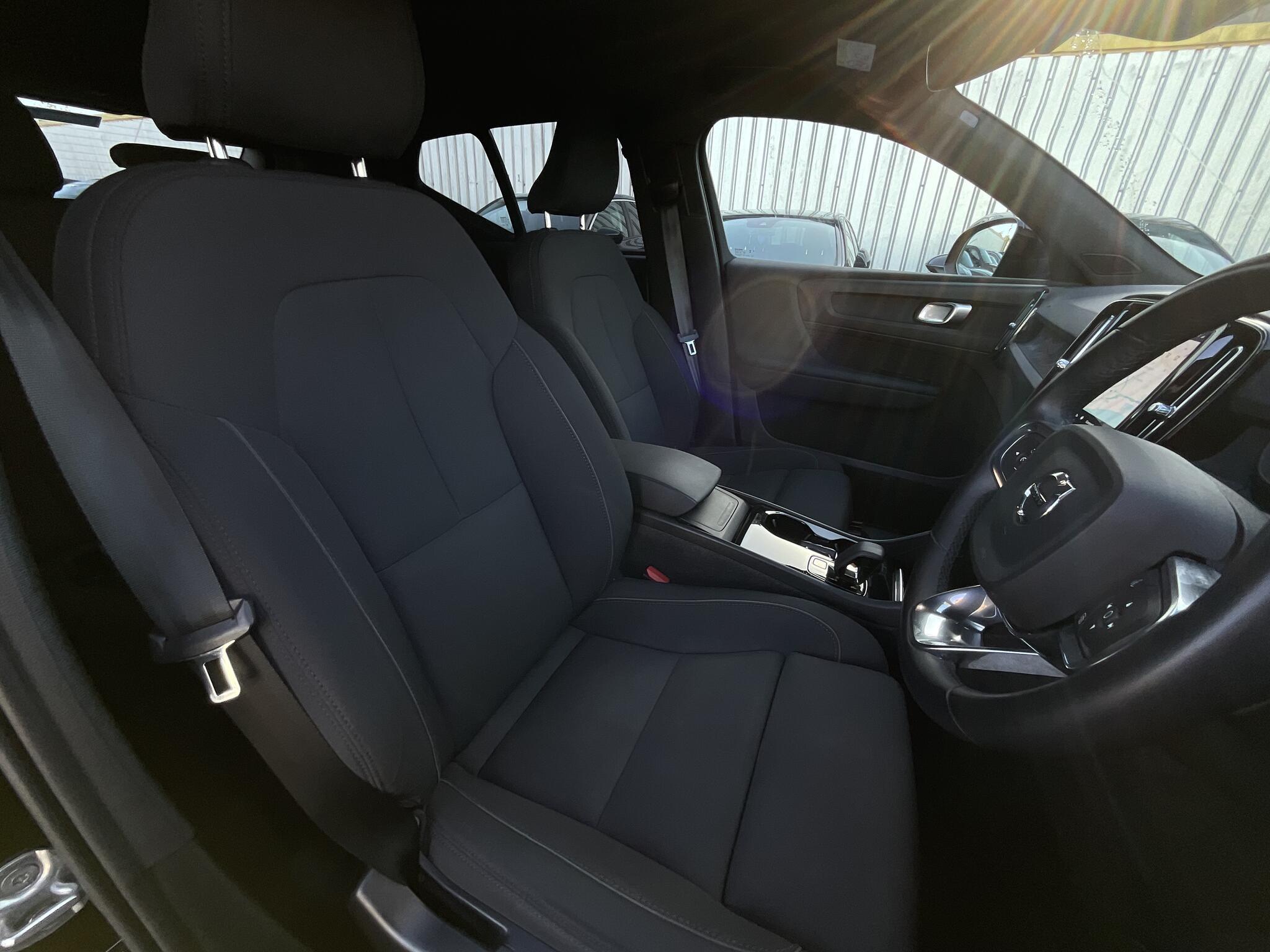 Volvo XC40 - Image 8
