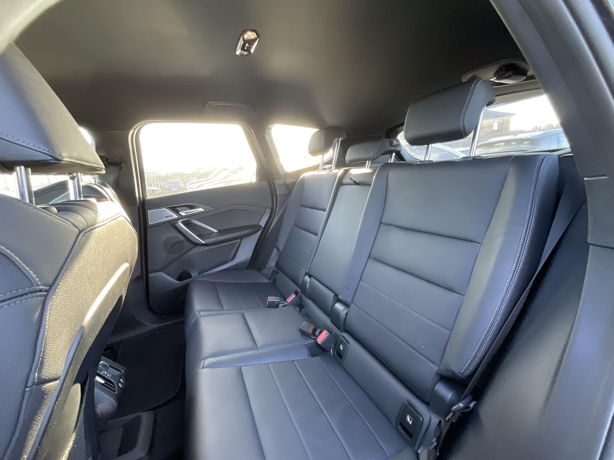 BMW iX1 - Image 16