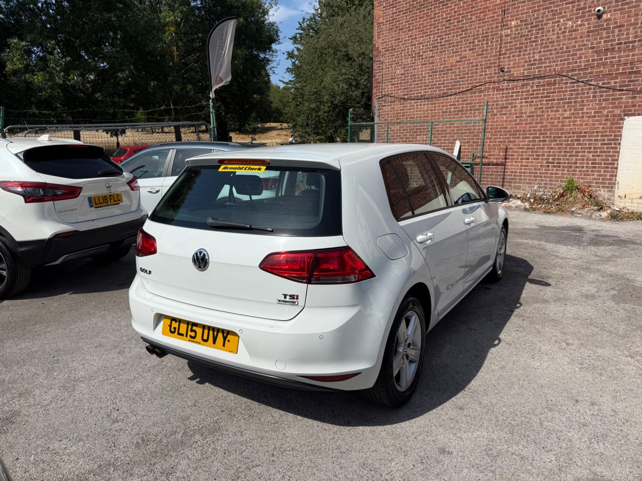 Volkswagen Golf - Image 7