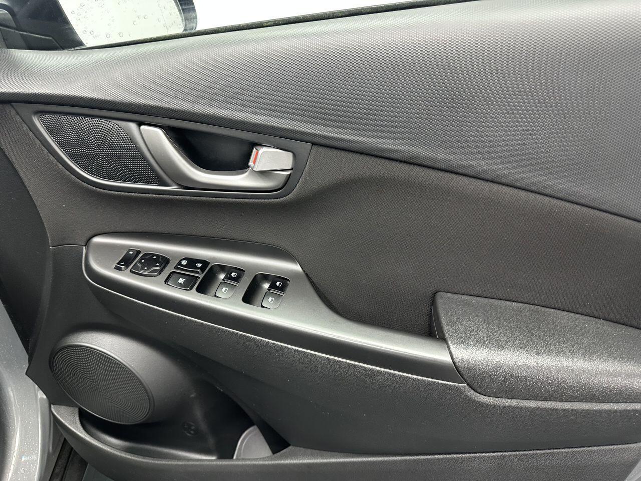 Hyundai Kona - Image 18