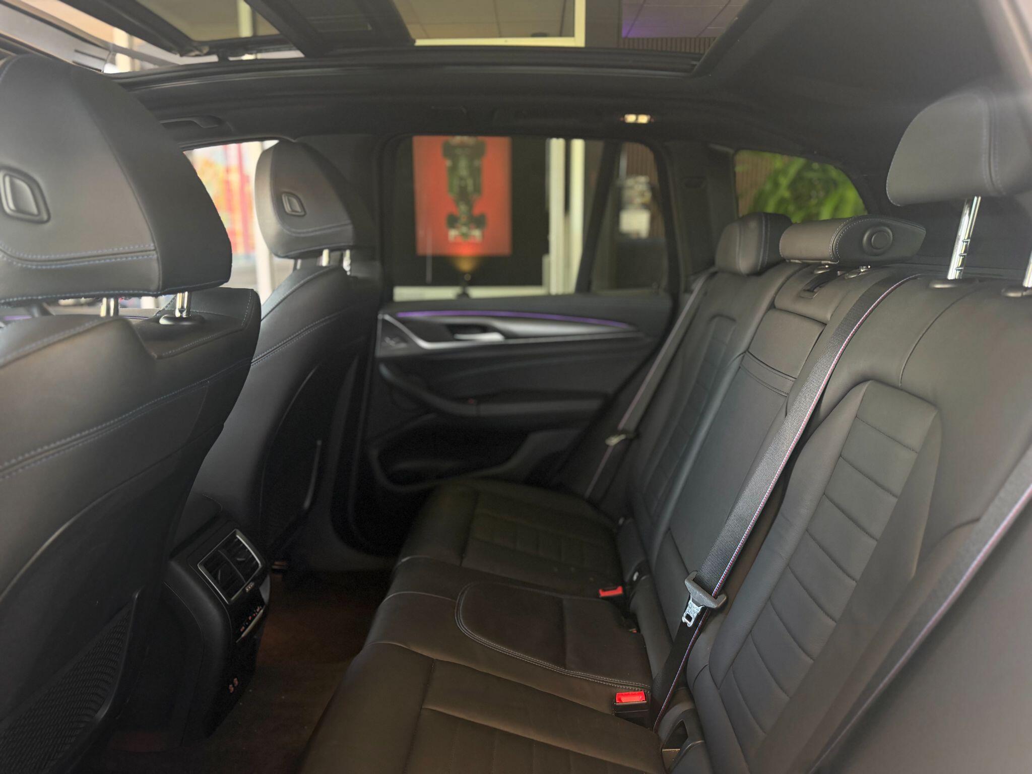 BMW iX3 - Image 9