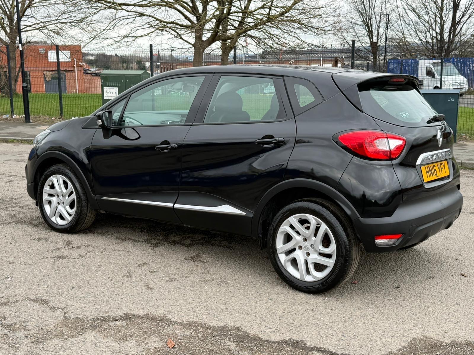 Renault Captur - Image 8