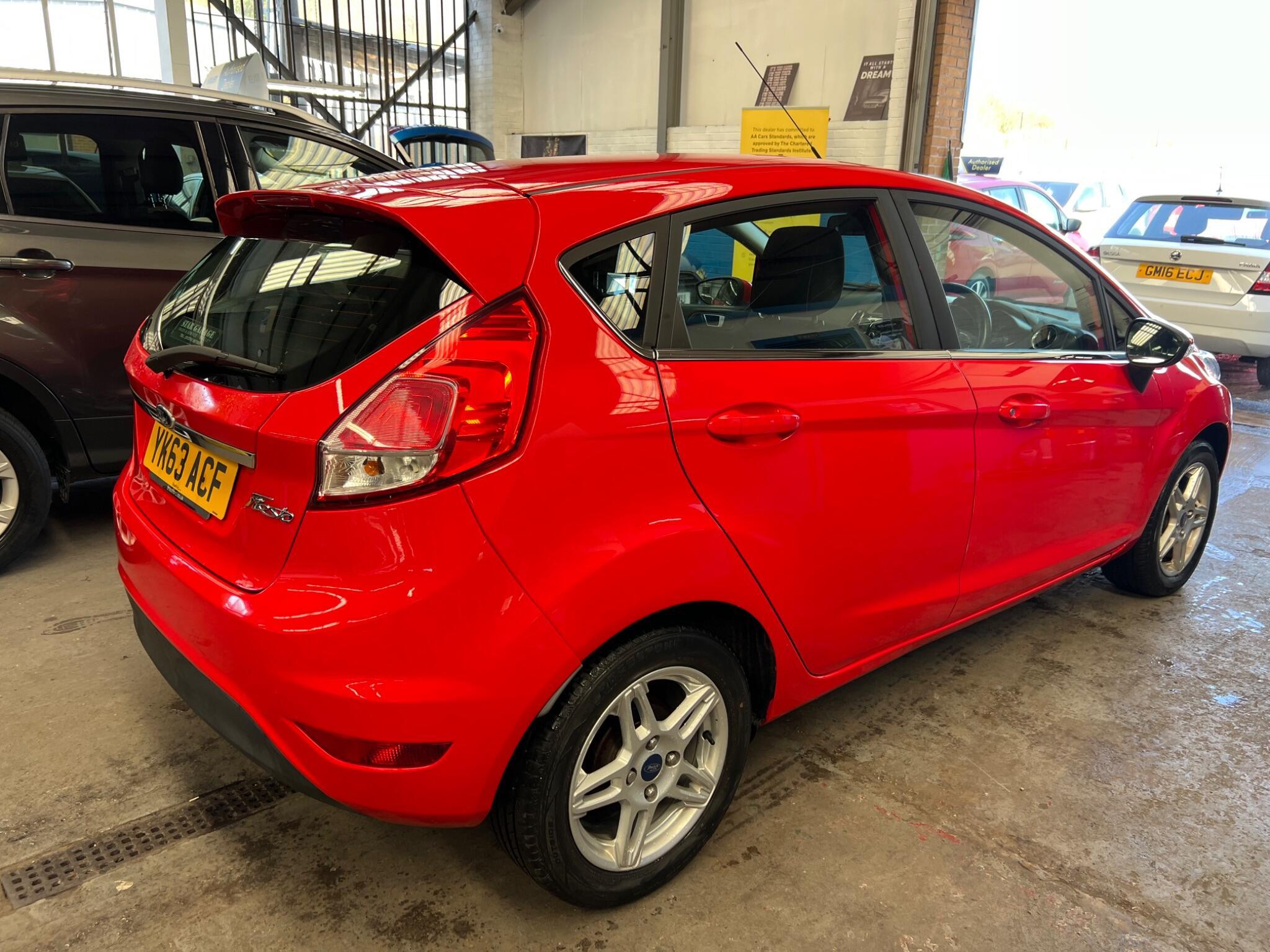 Ford Fiesta - Image 10