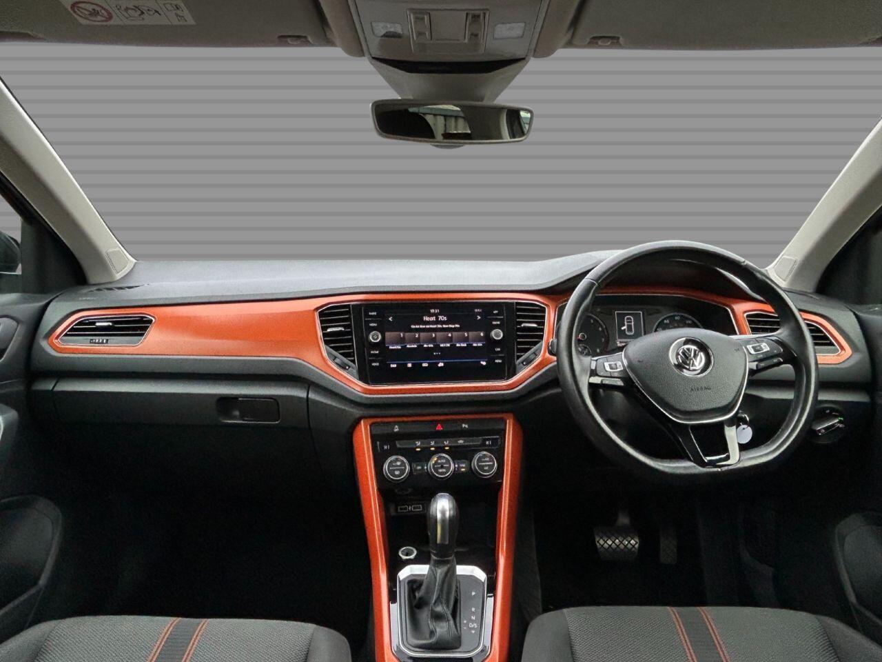 Volkswagen T-Roc - Image 11