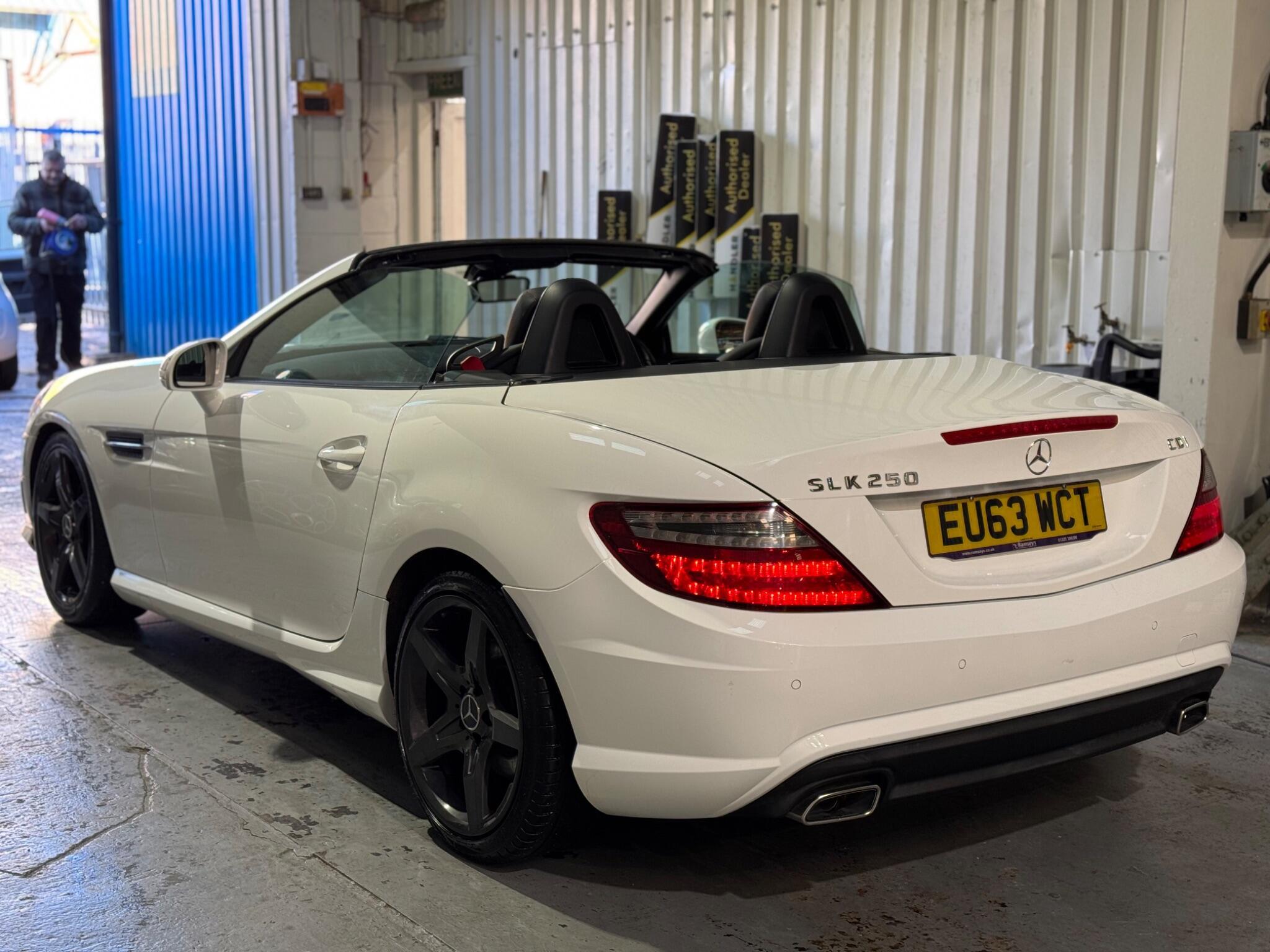 Mercedes SLK - Image 9