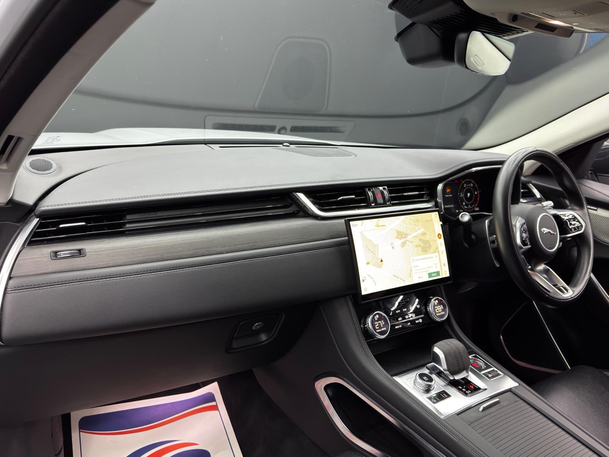 Jaguar F-Pace - Image 11