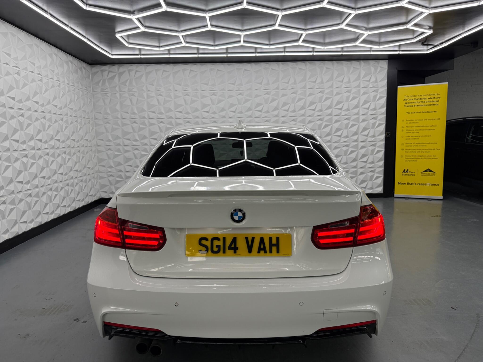 BMW 3 Series - Image 9