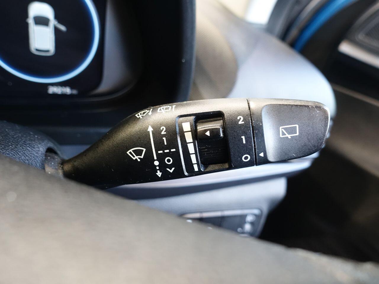 Hyundai i20 - Image 12