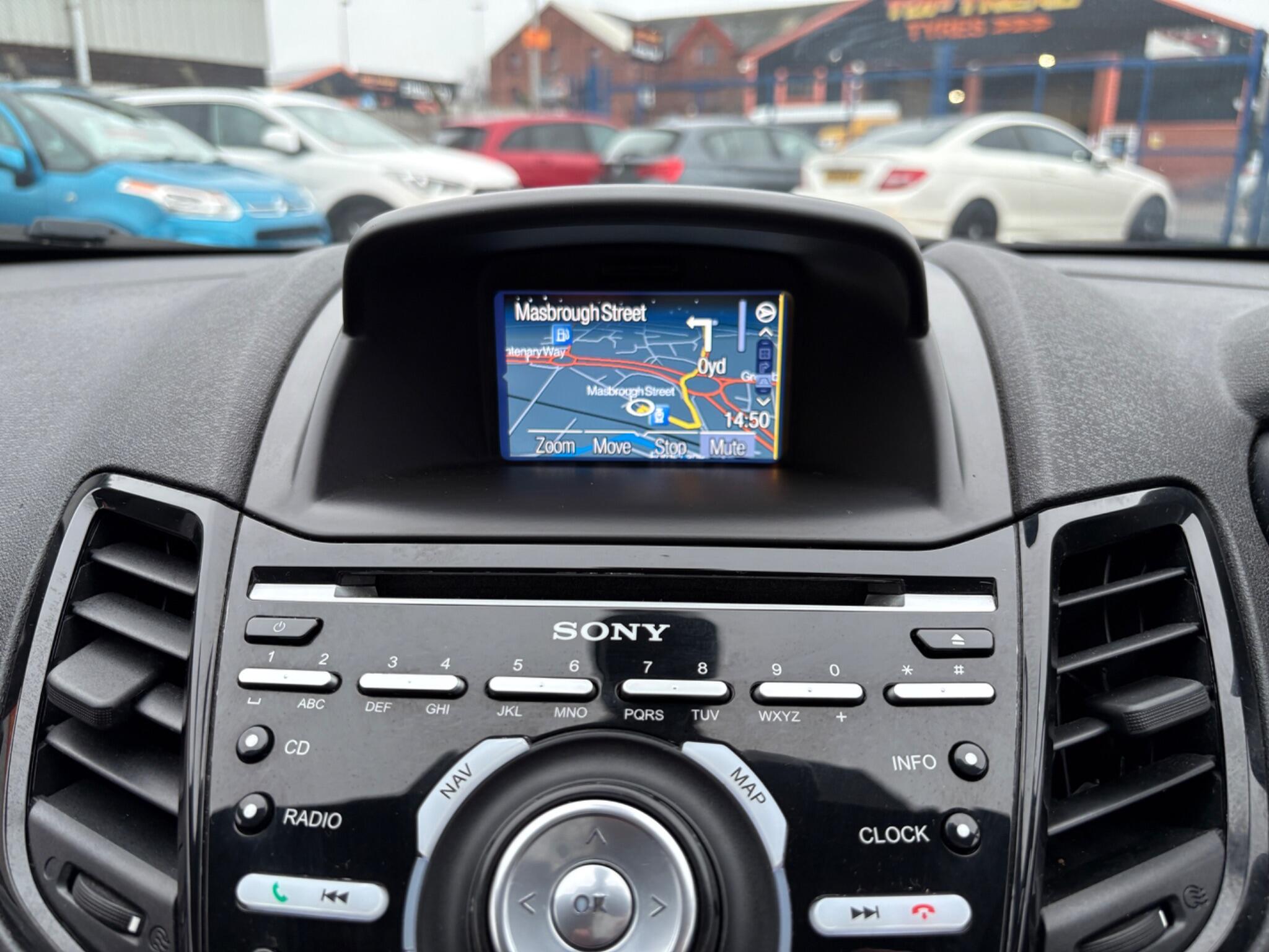 Ford Fiesta - Image 21