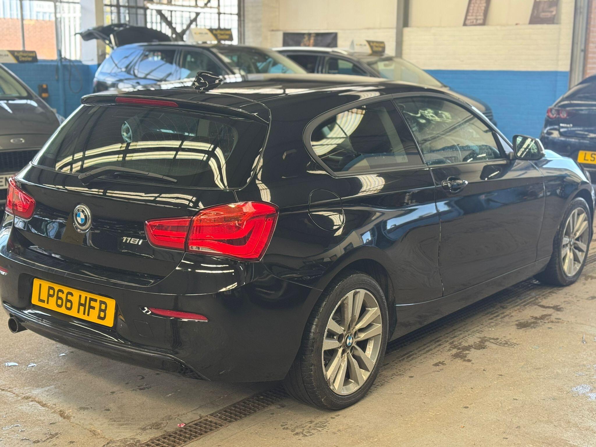 BMW 1 Series - Image 10