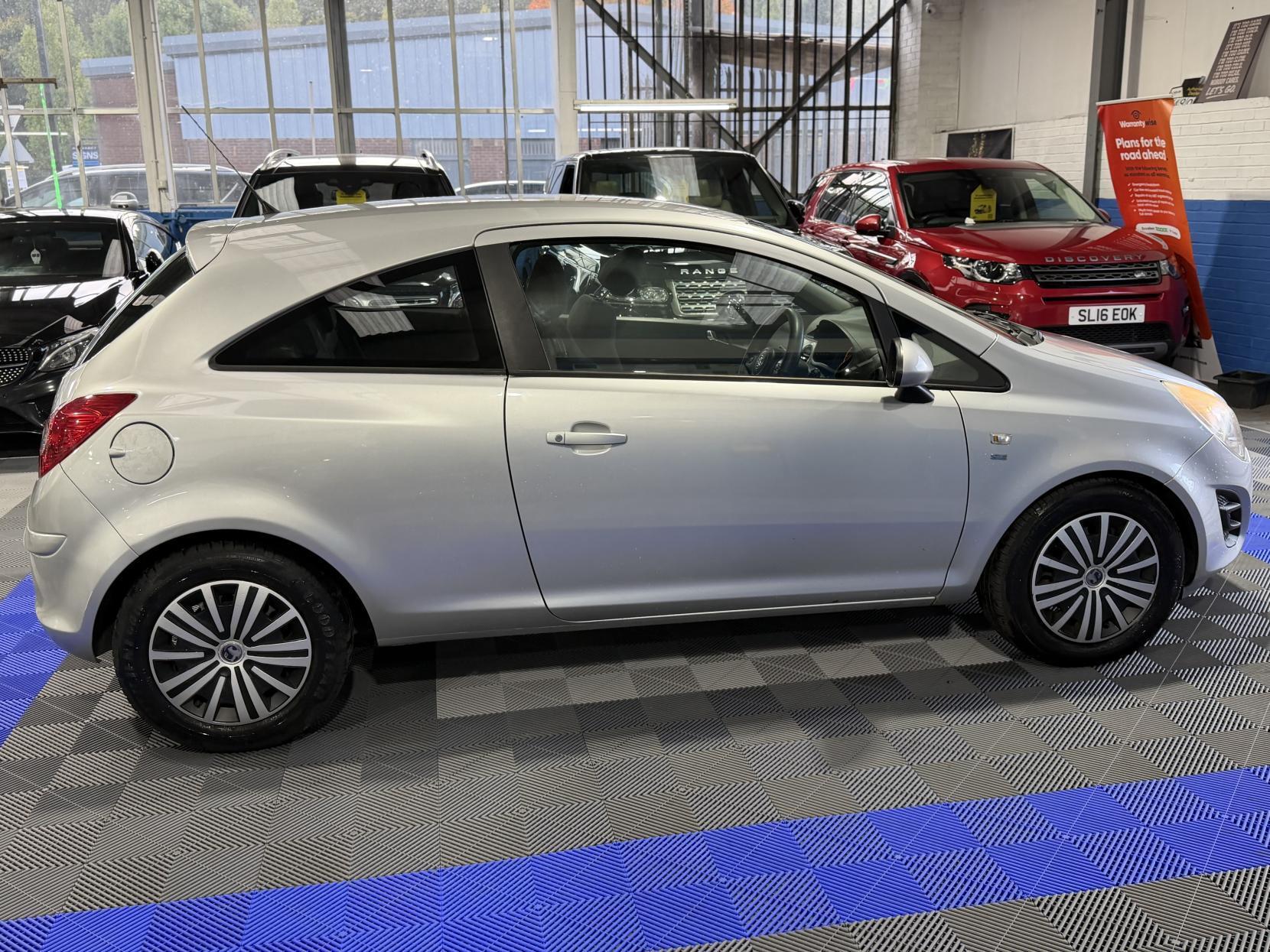 Vauxhall Corsa - Image 8