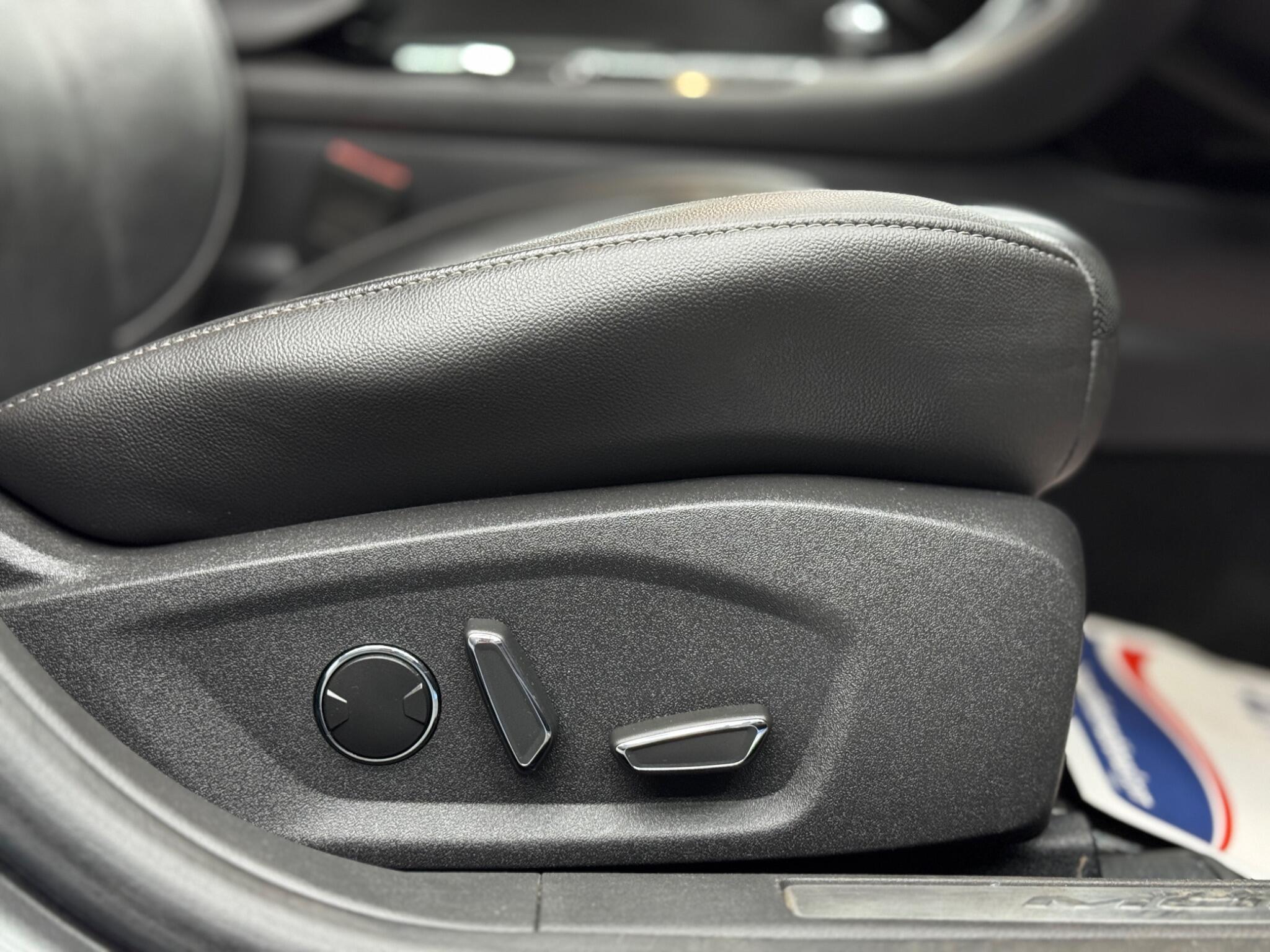 Ford Mondeo - Image 43