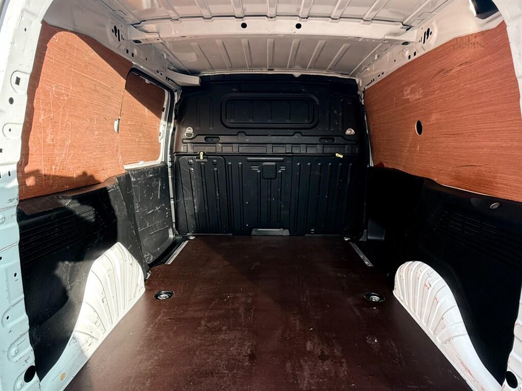 Vauxhall Combo - Image 5