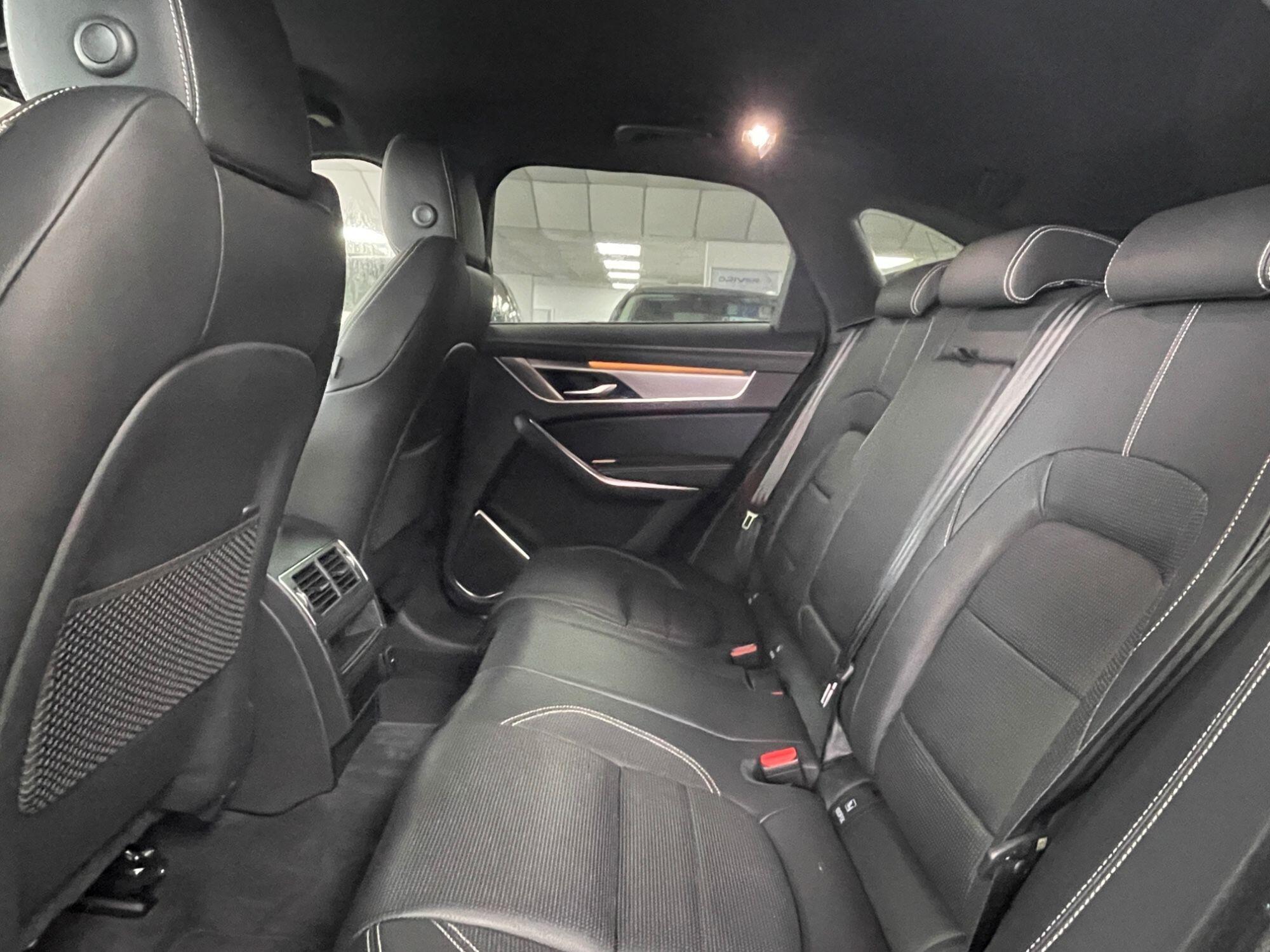 Jaguar F-Pace - Image 31