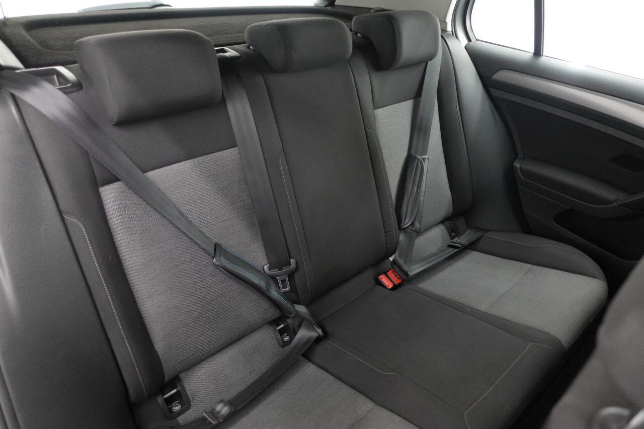 Volkswagen Golf - Image 15