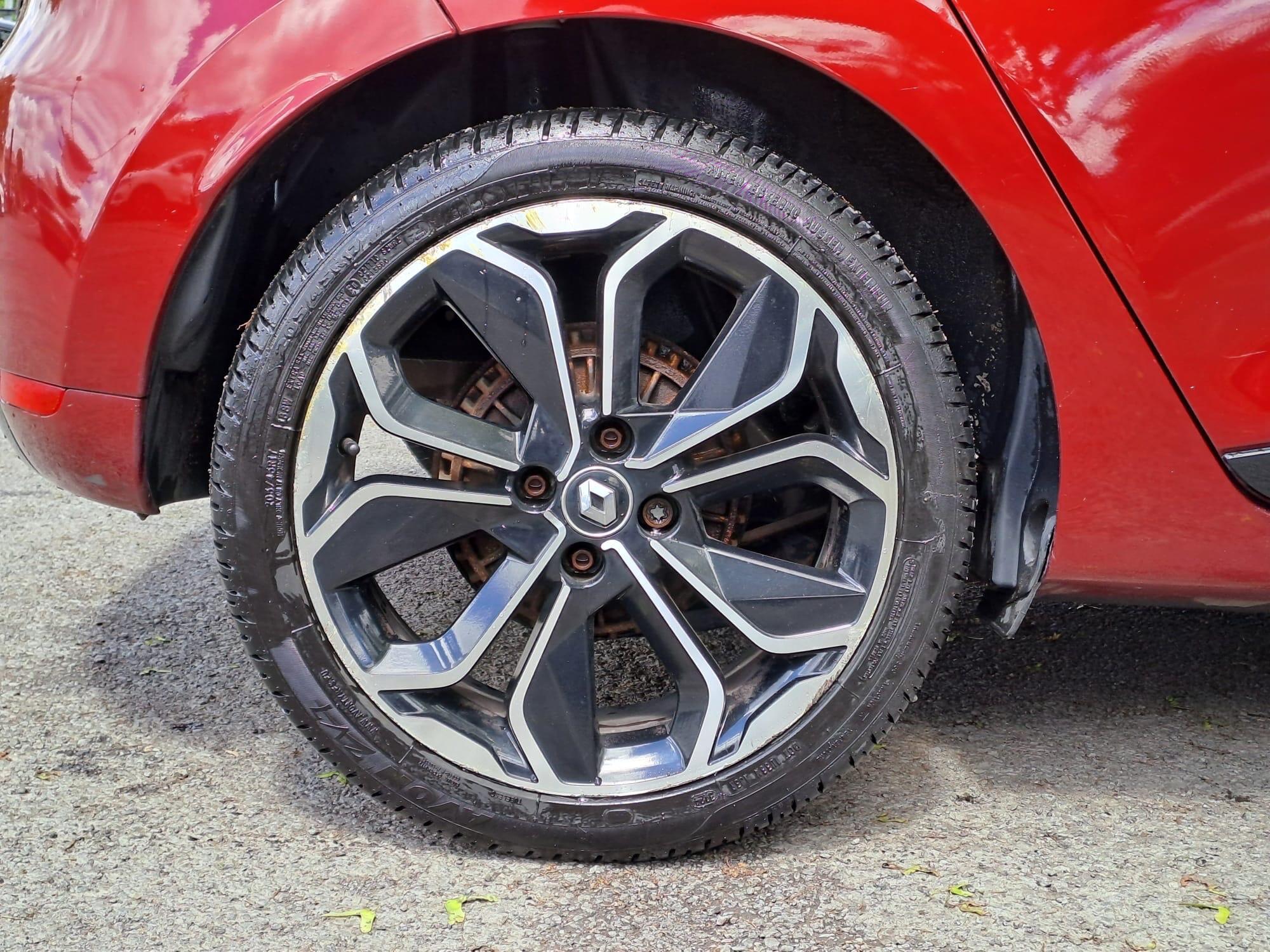 Renault Clio - Image 49