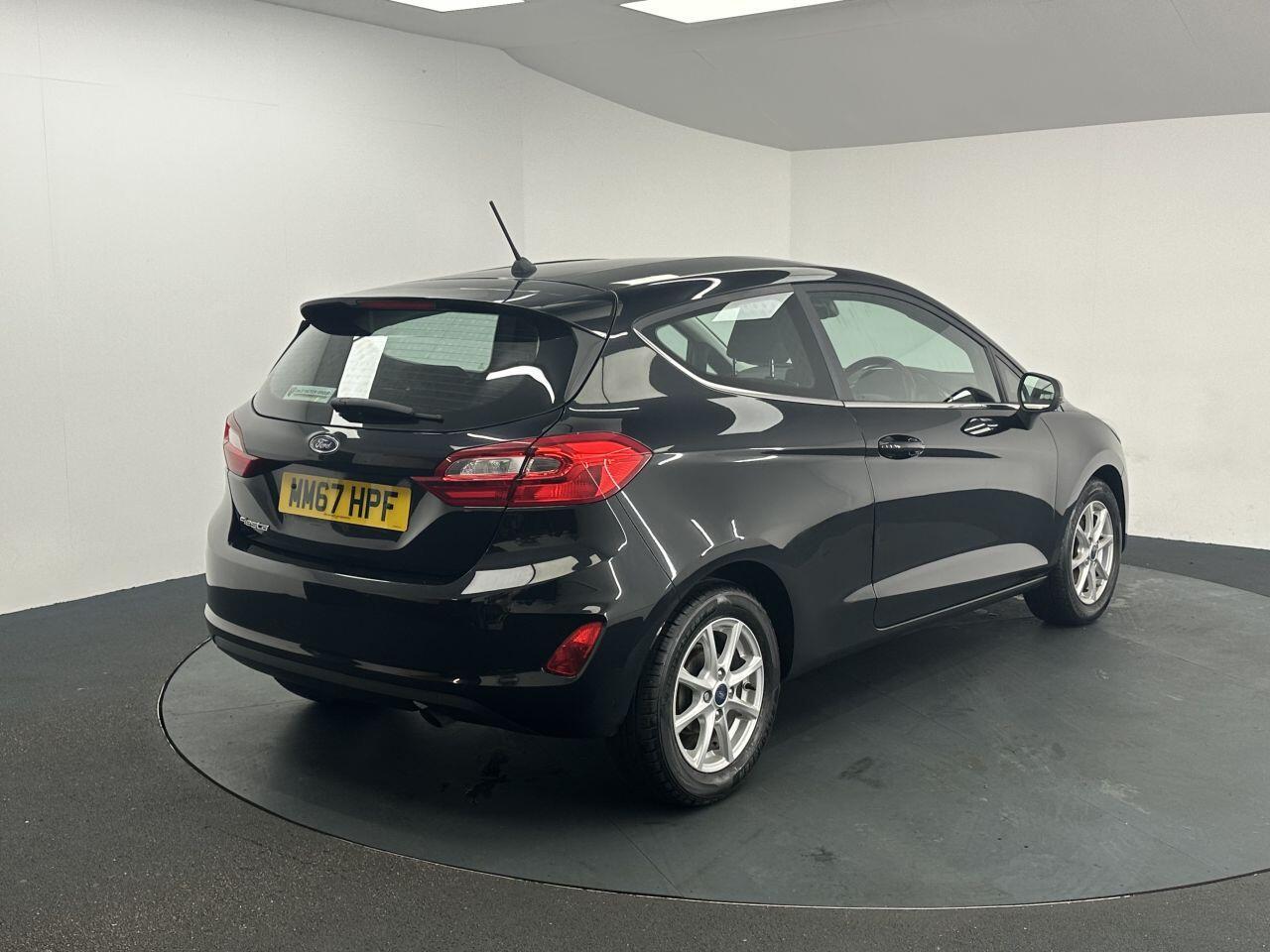 Ford Fiesta - Image 10