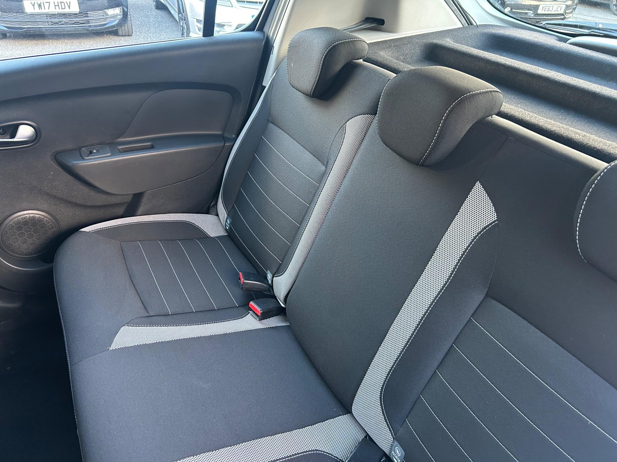 Dacia Sandero Stepway - Image 29