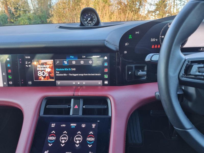 Porsche Taycan - Image 7