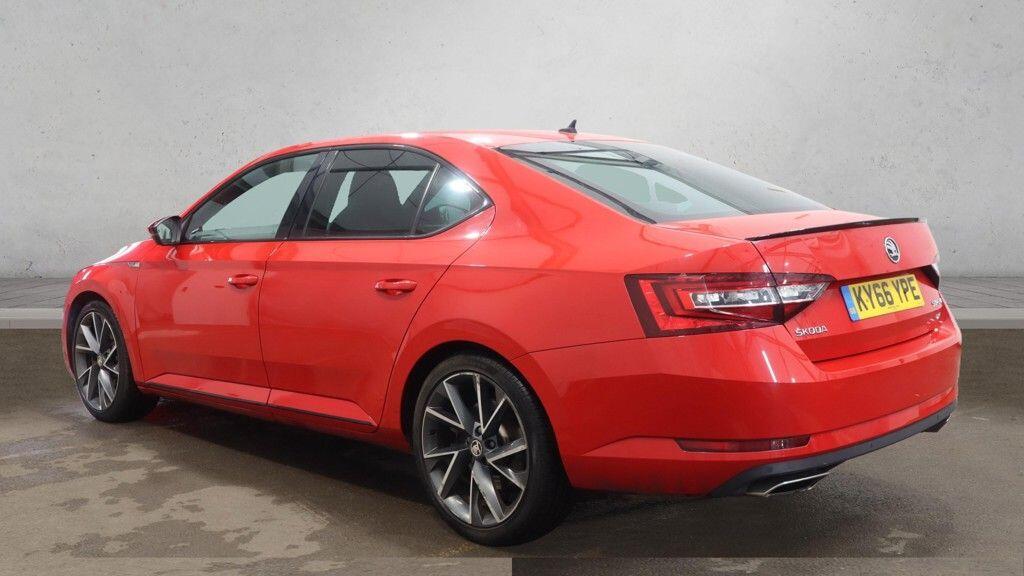 Skoda Superb - Image 5