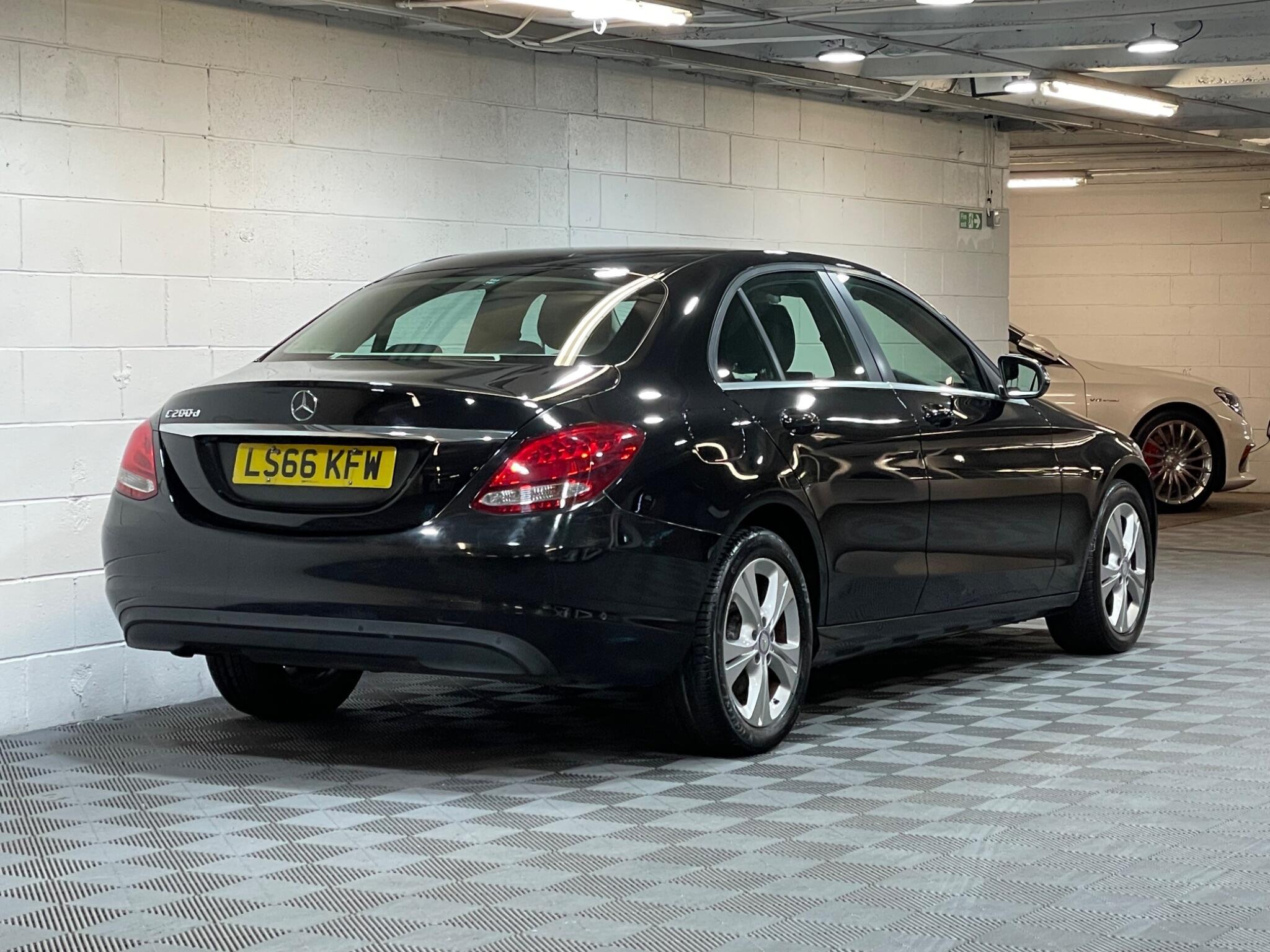 Mercedes C Class - Image 4