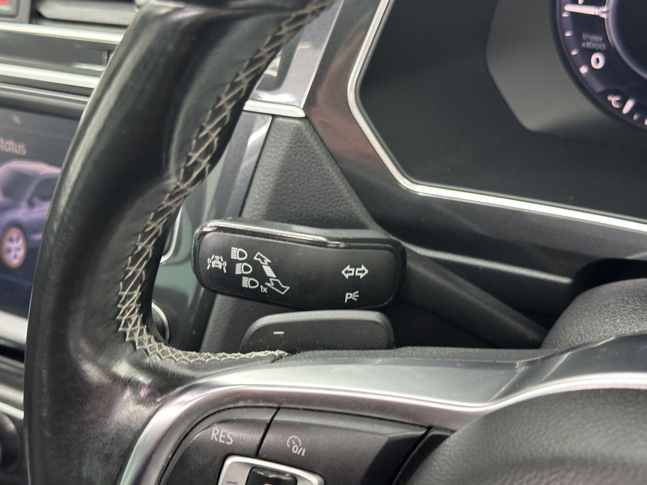 Volkswagen Tiguan - Image 22