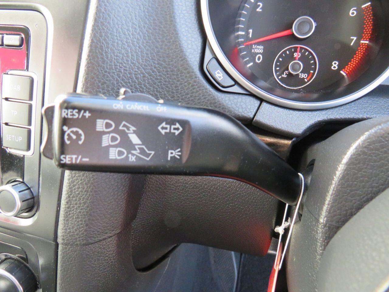 Volkswagen Golf - Image 16