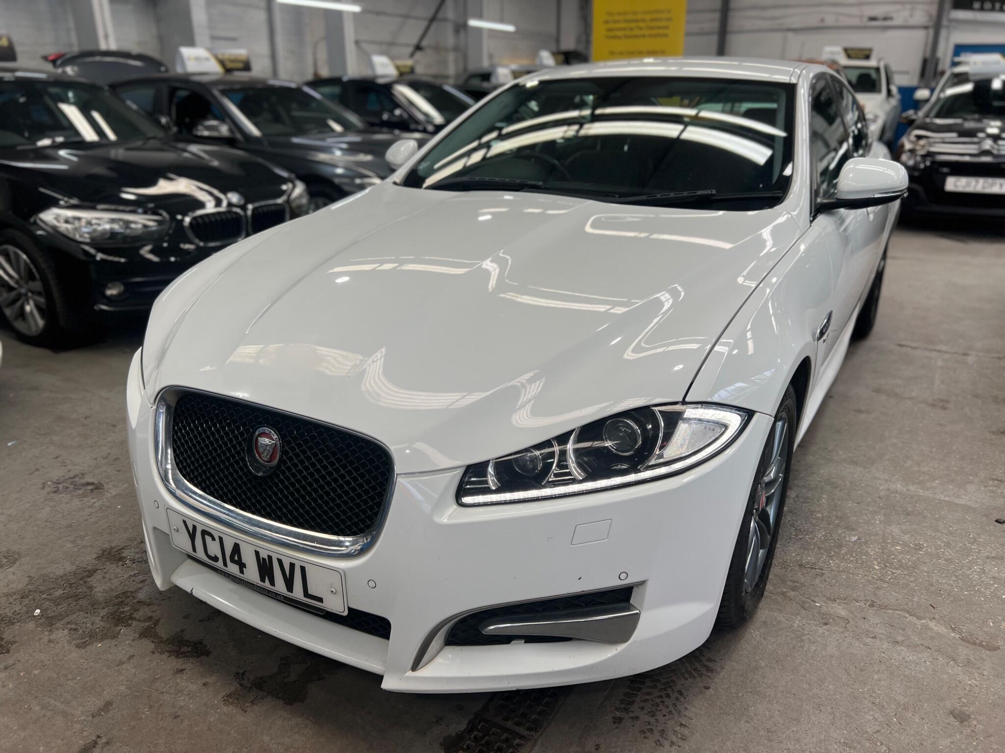 Jaguar XF - Image 3