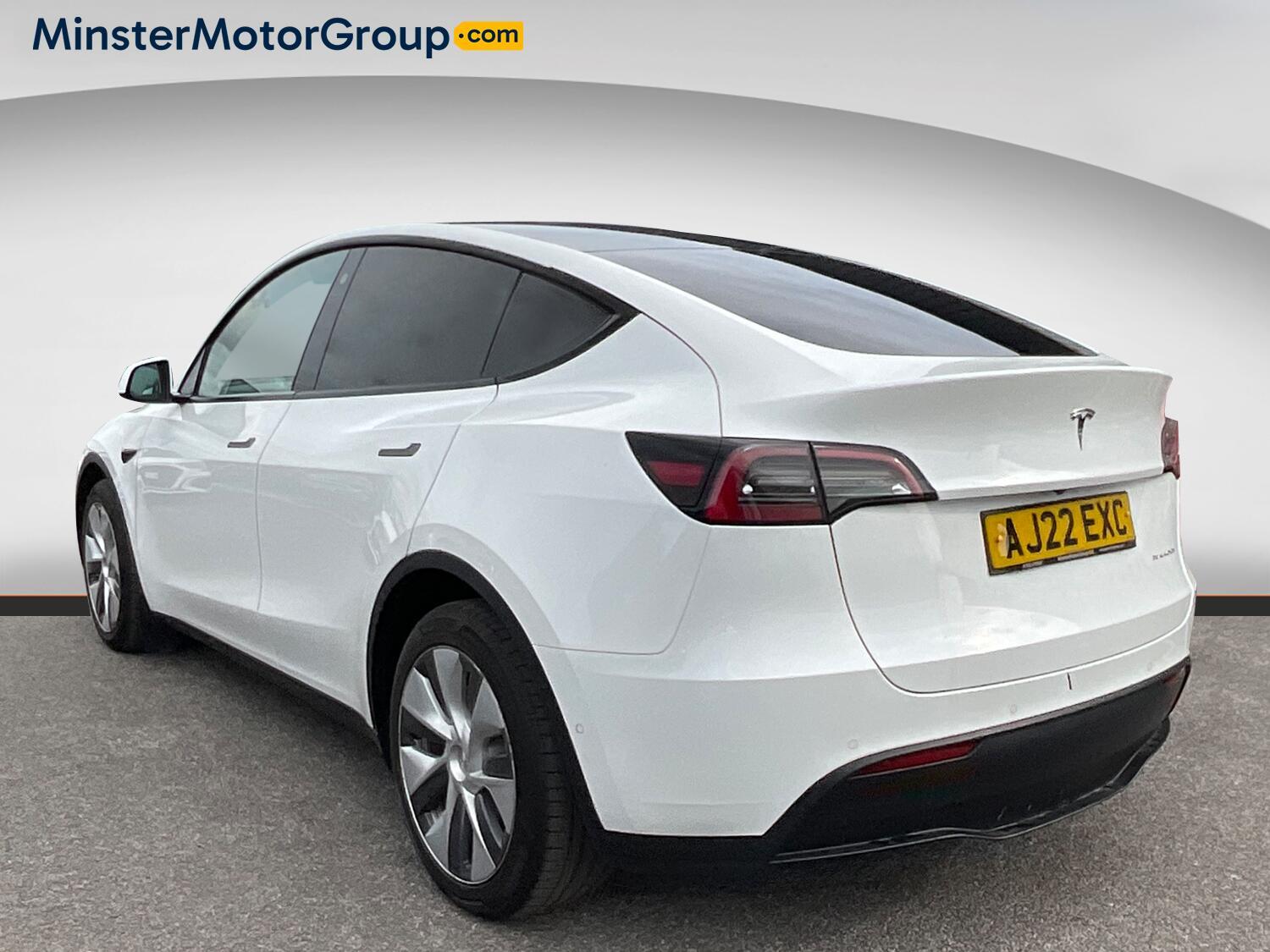 Tesla Model Y - Image 3